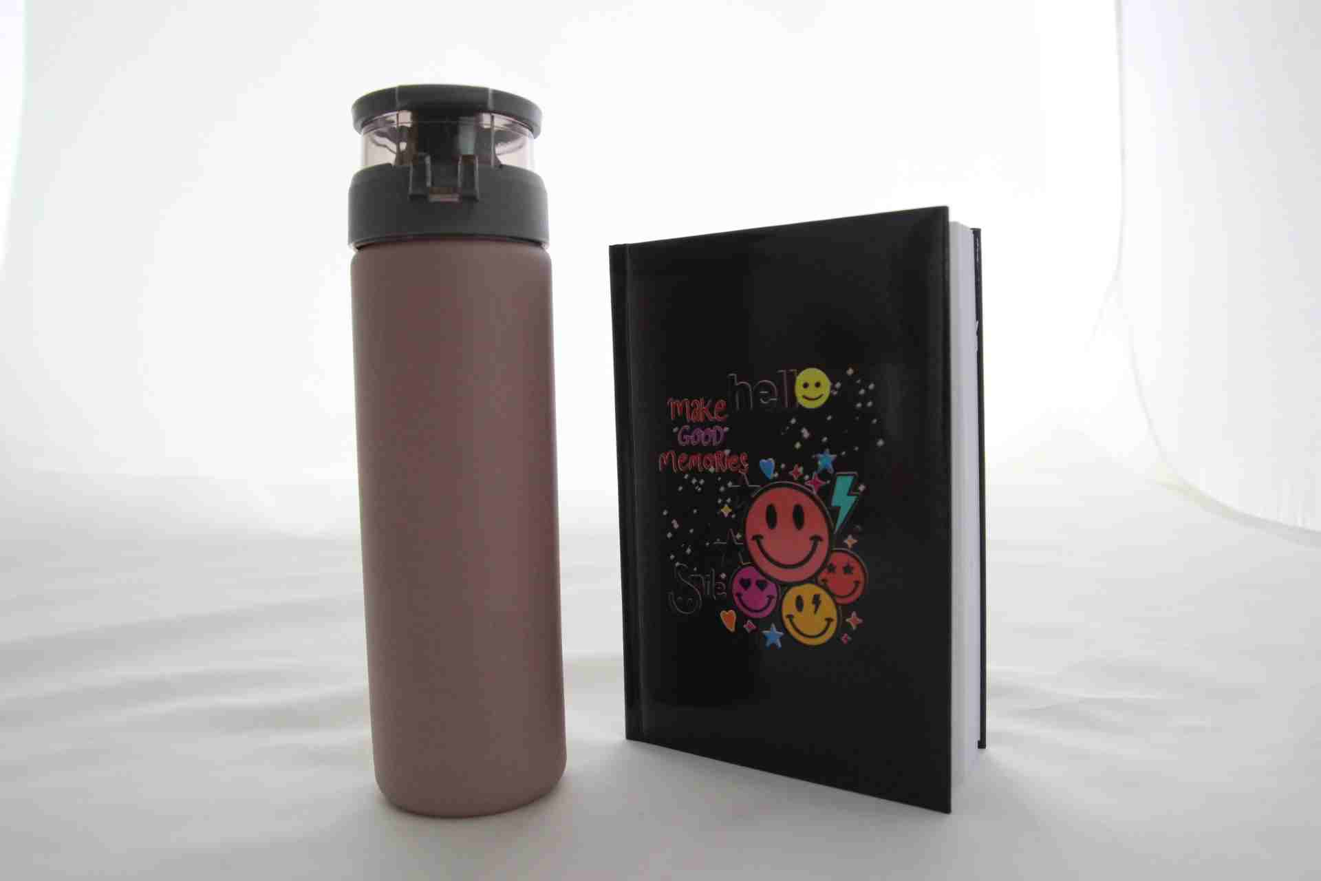Eğlenceli Hediye Seti - Şık Termos ve Smile Defter Hediye Kutusu