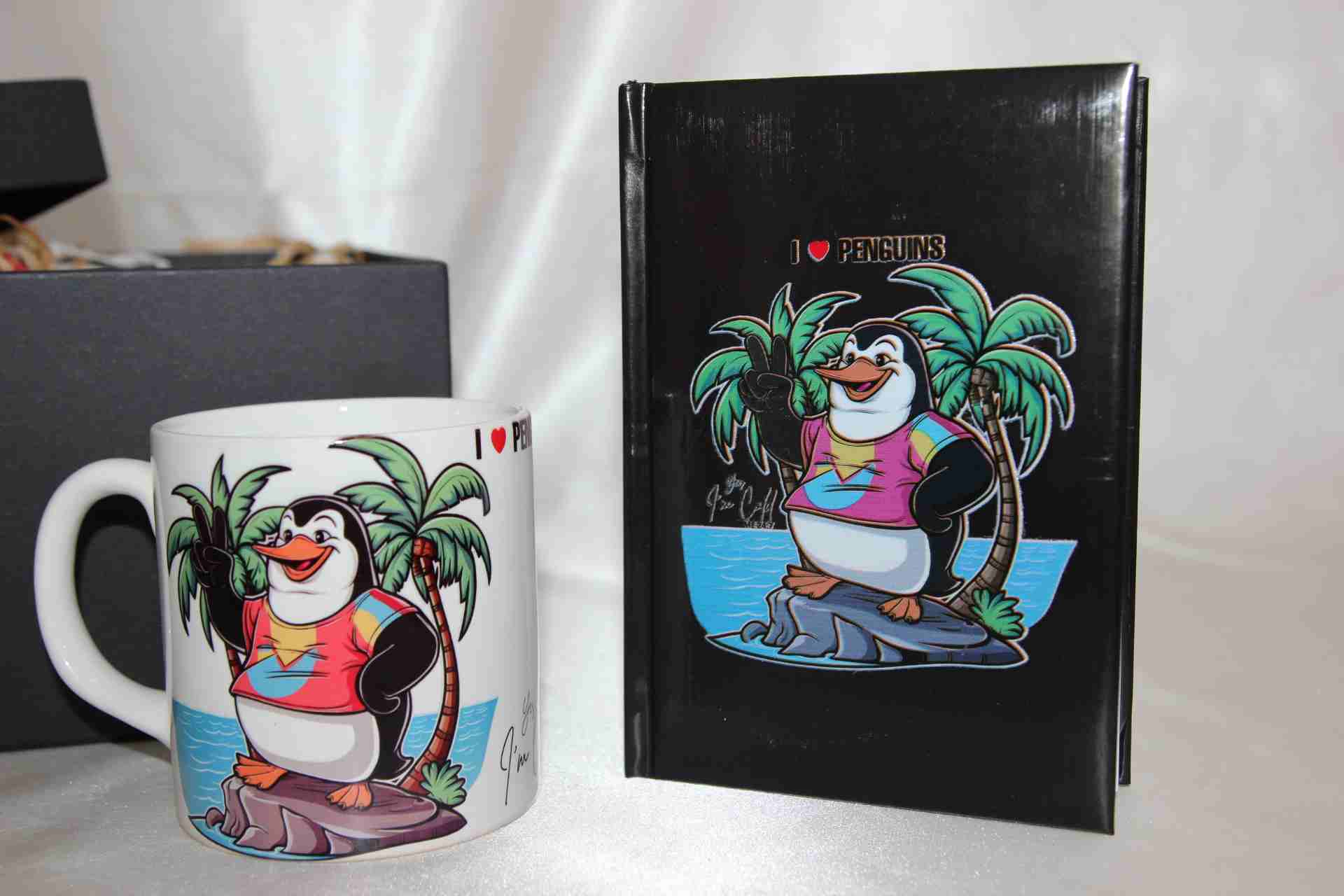 Eğlenceli Hediye Setleri - Penguen Kupa Bardak ve Defter Hediye Kutusu