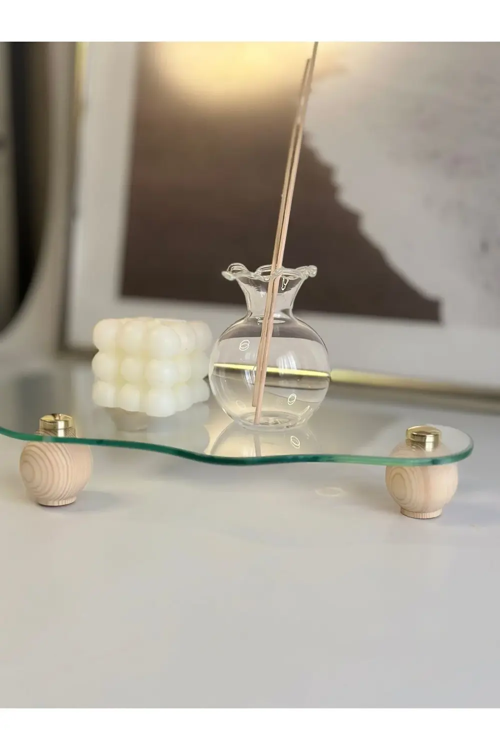 Eğri Cam Tepsi Ahşap Top Ayaklı Dekoratif Düzenleyici Stant