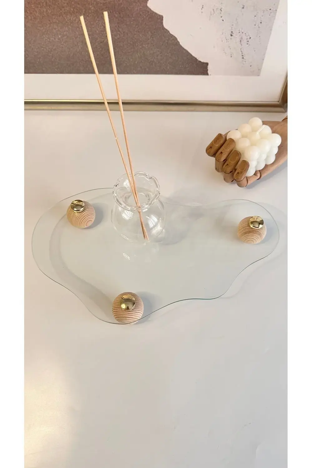 Eğri Cam Tepsi Ahşap Top Ayaklı Dekoratif Düzenleyici Stant