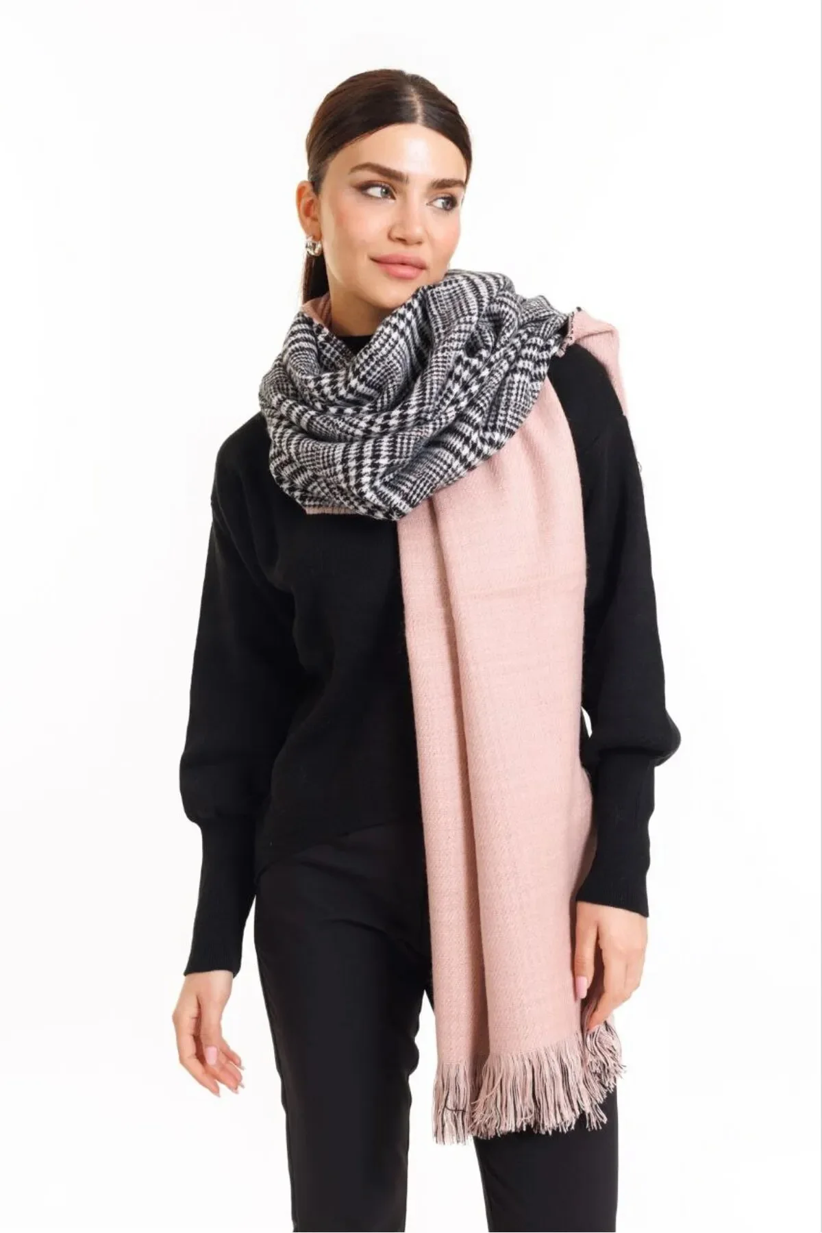 Ekose Desenli Yün Dokulu Çift Taraflı Atkı Şal