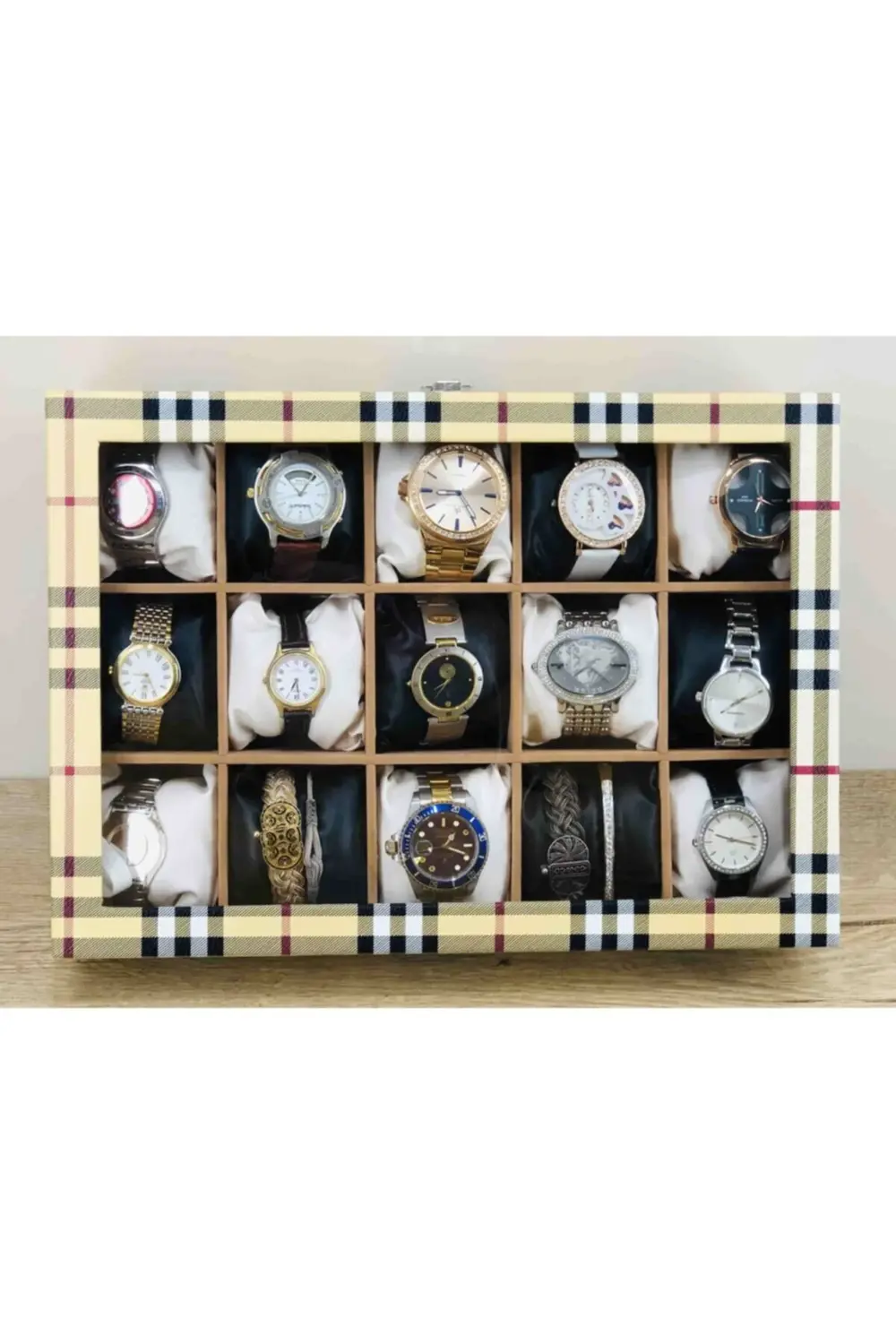 Ekoseli Sarı Burberrys Desenli Yumuşak Yastıklı 15 Gözlü Dekortif