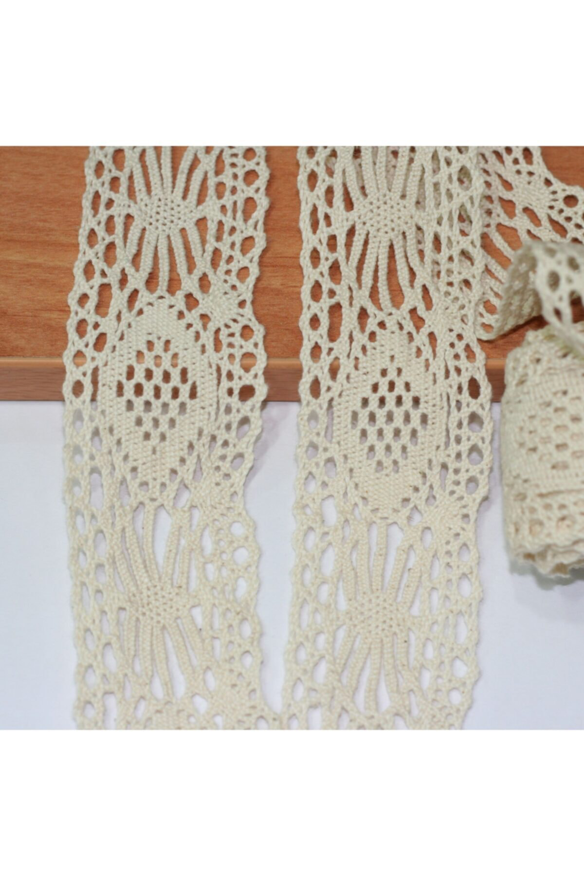 Tuhafiyecimiz Ekru Eninde Pamuk Dantel