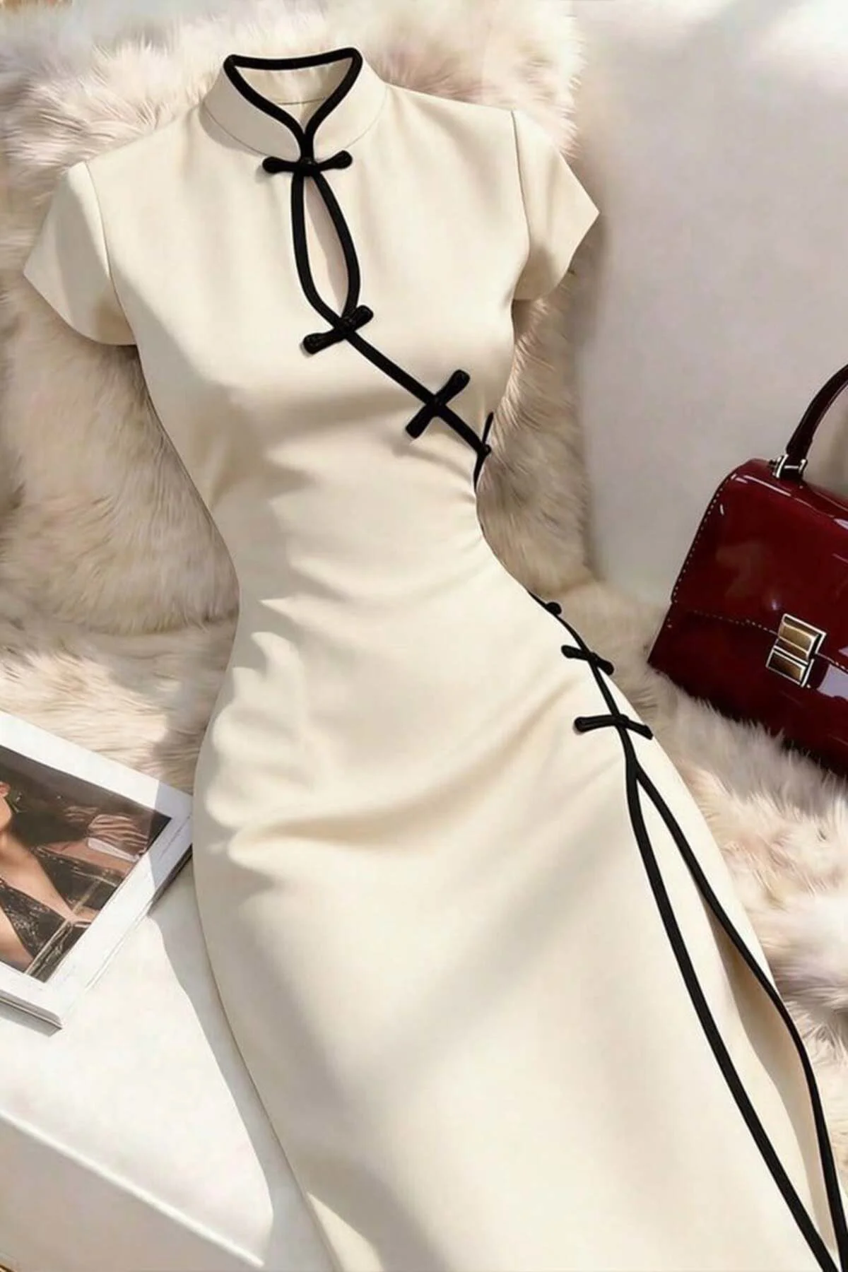 Ekru Mandarin Yaka Siyah Şeritli Qipao Y2K Elbise