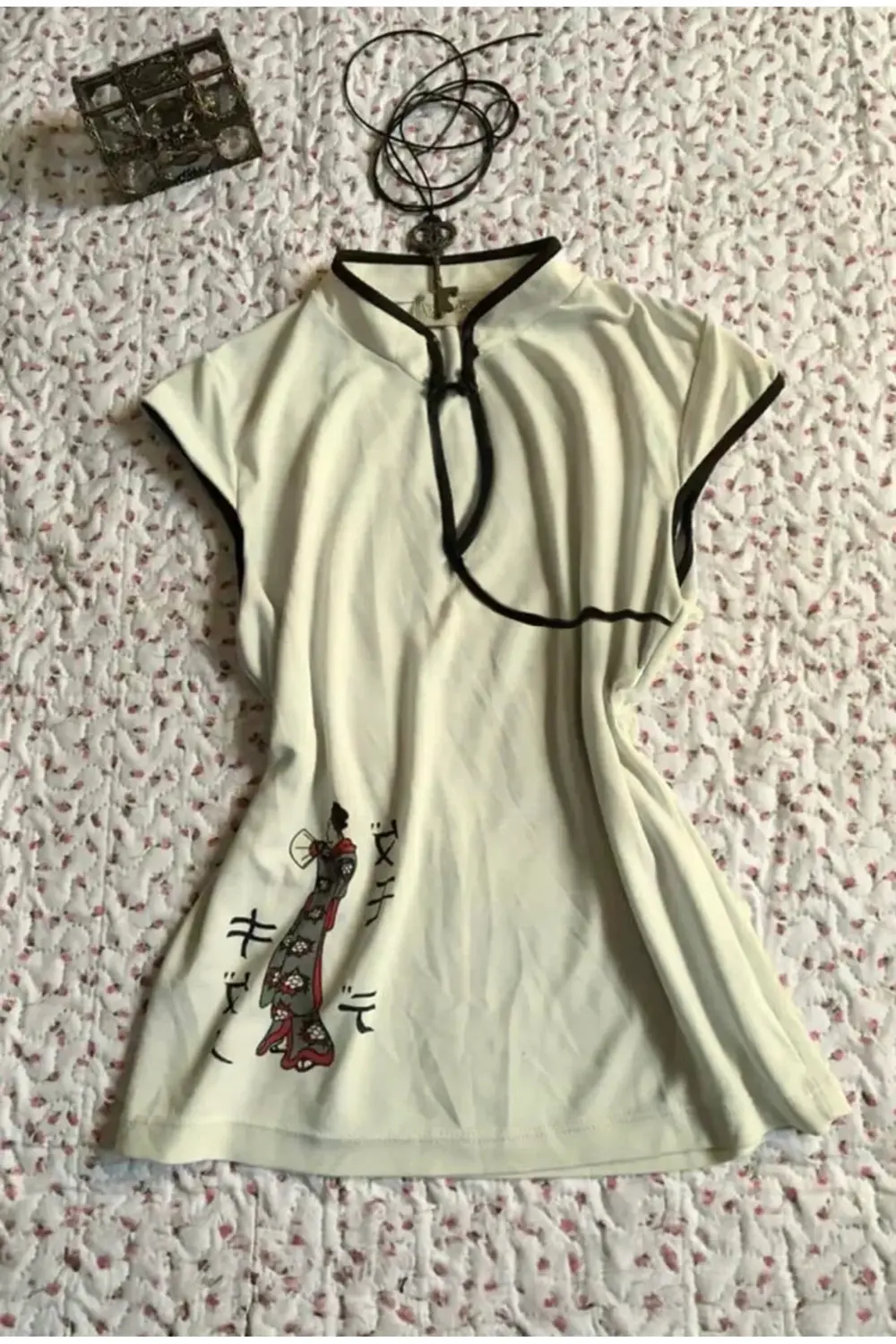Ekru Mandarin Yaka Vintage Geisha Baskılı Y2K Kısa Kollu Crop