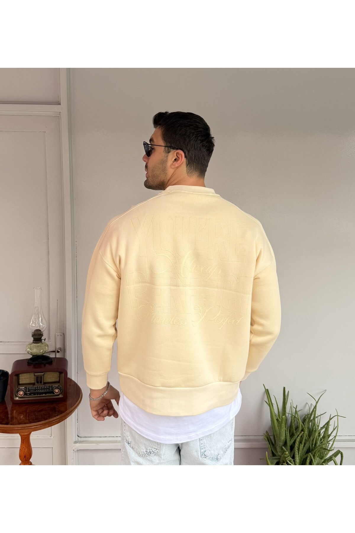 El Yazı Detay Şardonlu Oversize Sweat