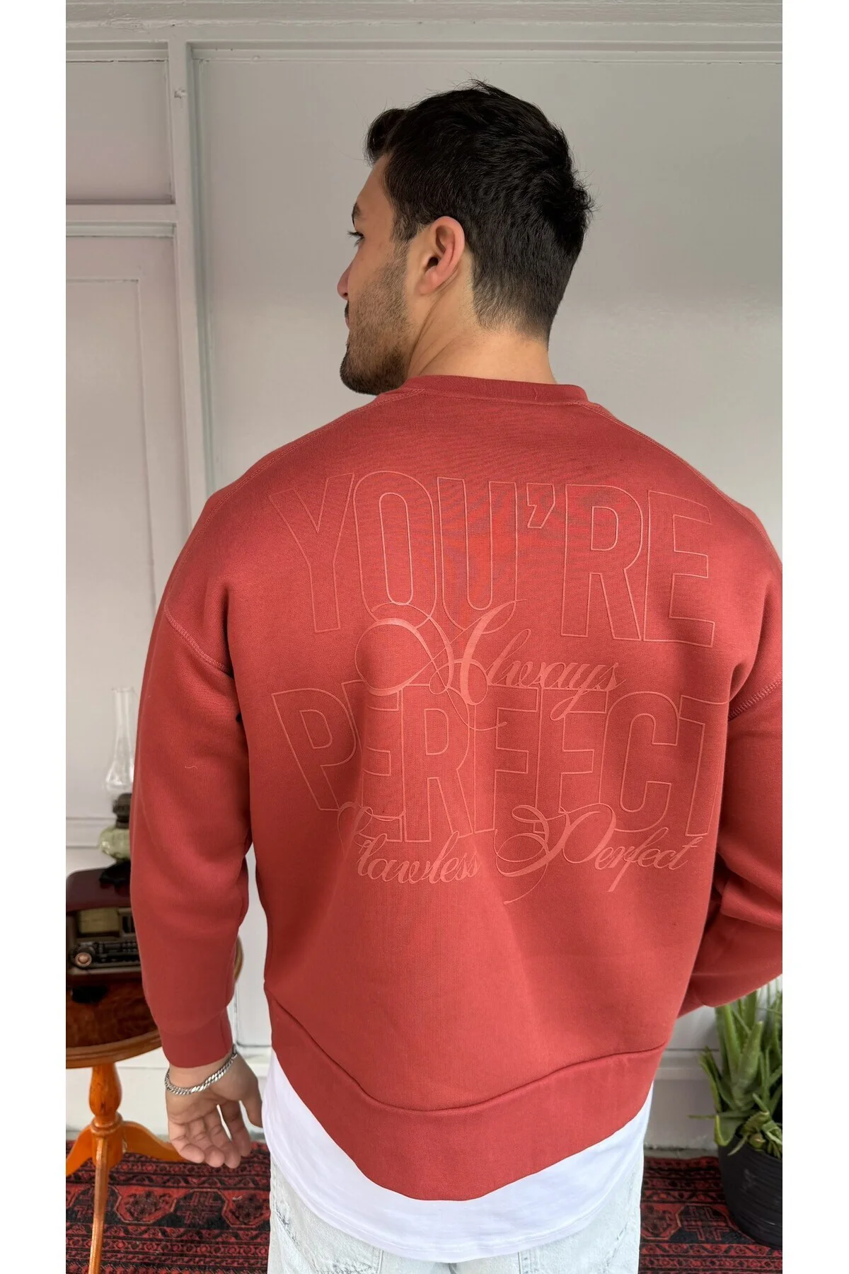 El Yazı Detay Şardonlu Oversize Sweat