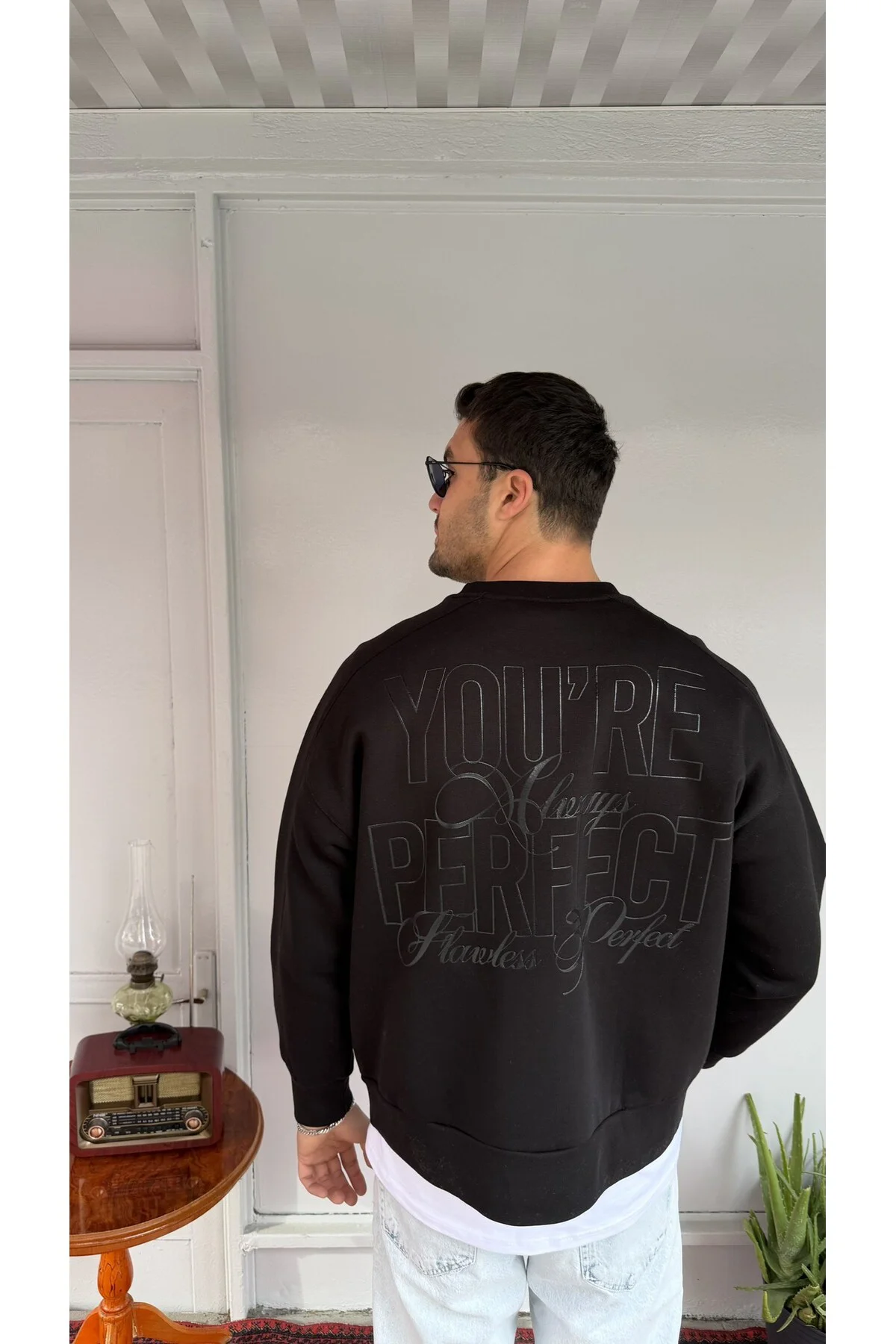 El Yazı Detay Şardonlu Oversize Sweat