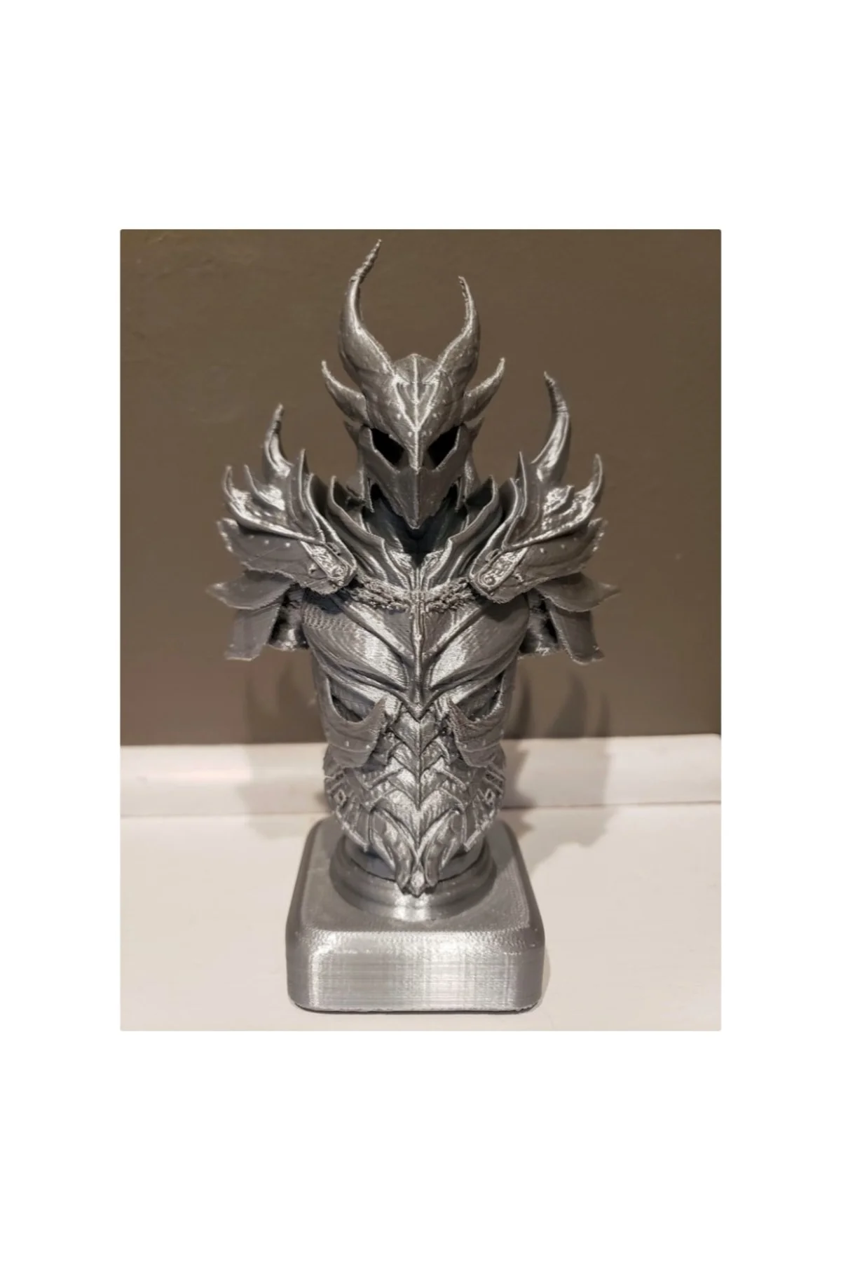 Elder Scrools Skyrim Daedric Armor Biblo 13cm
