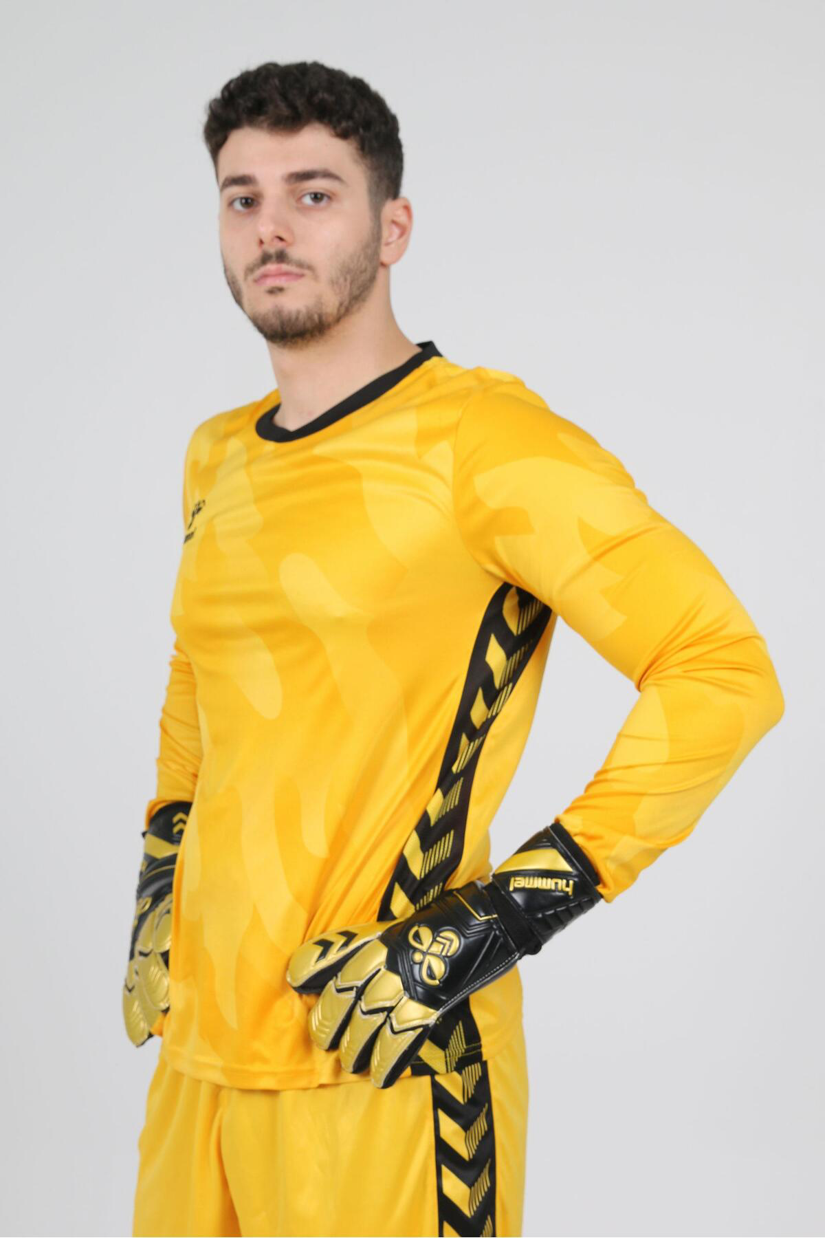 Hummel Elegance Profesyonel Kaleci Forması Sarı