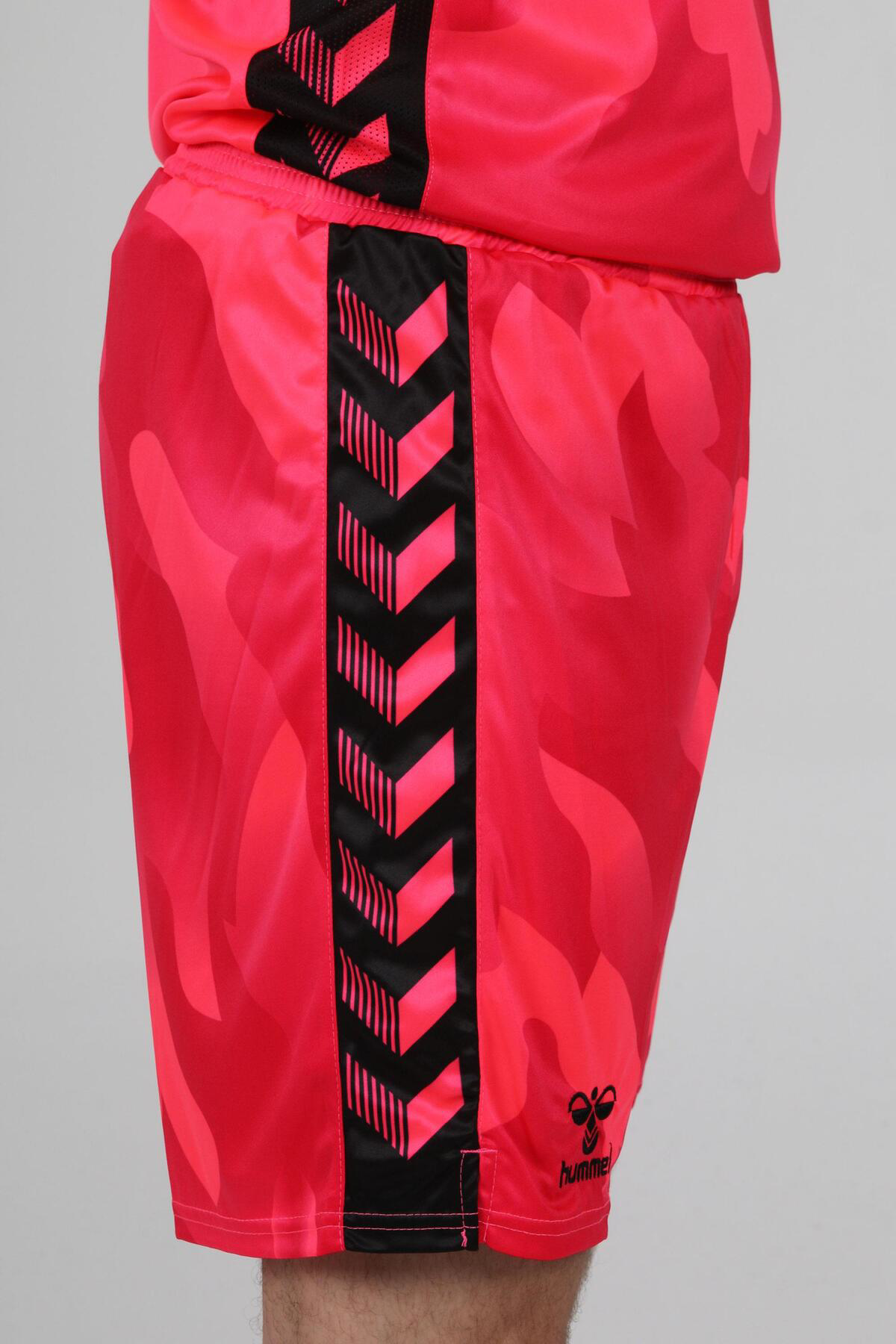 Hummel Elegance Profesyonel Kaleci Şortu Nar Çiçeği