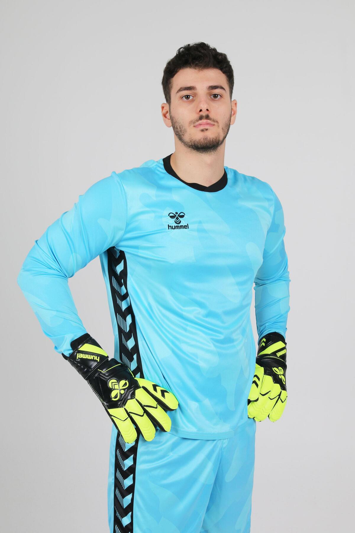 Hummel Elegance Profesyonel Kaleci Forması Buz Mavi