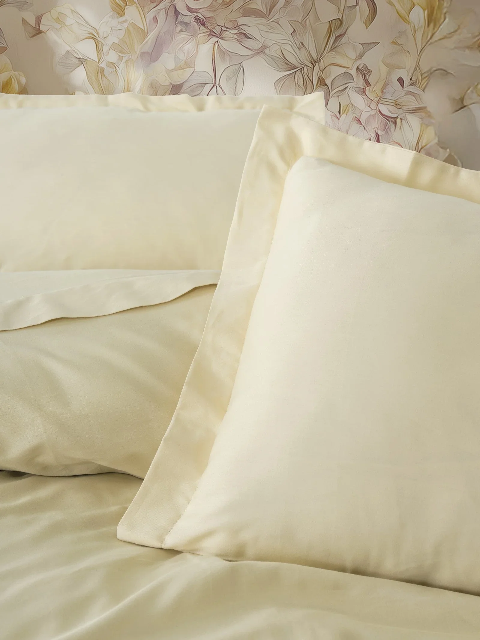 Elegant Bej Çift Kişilik Saten Nev Takımı
