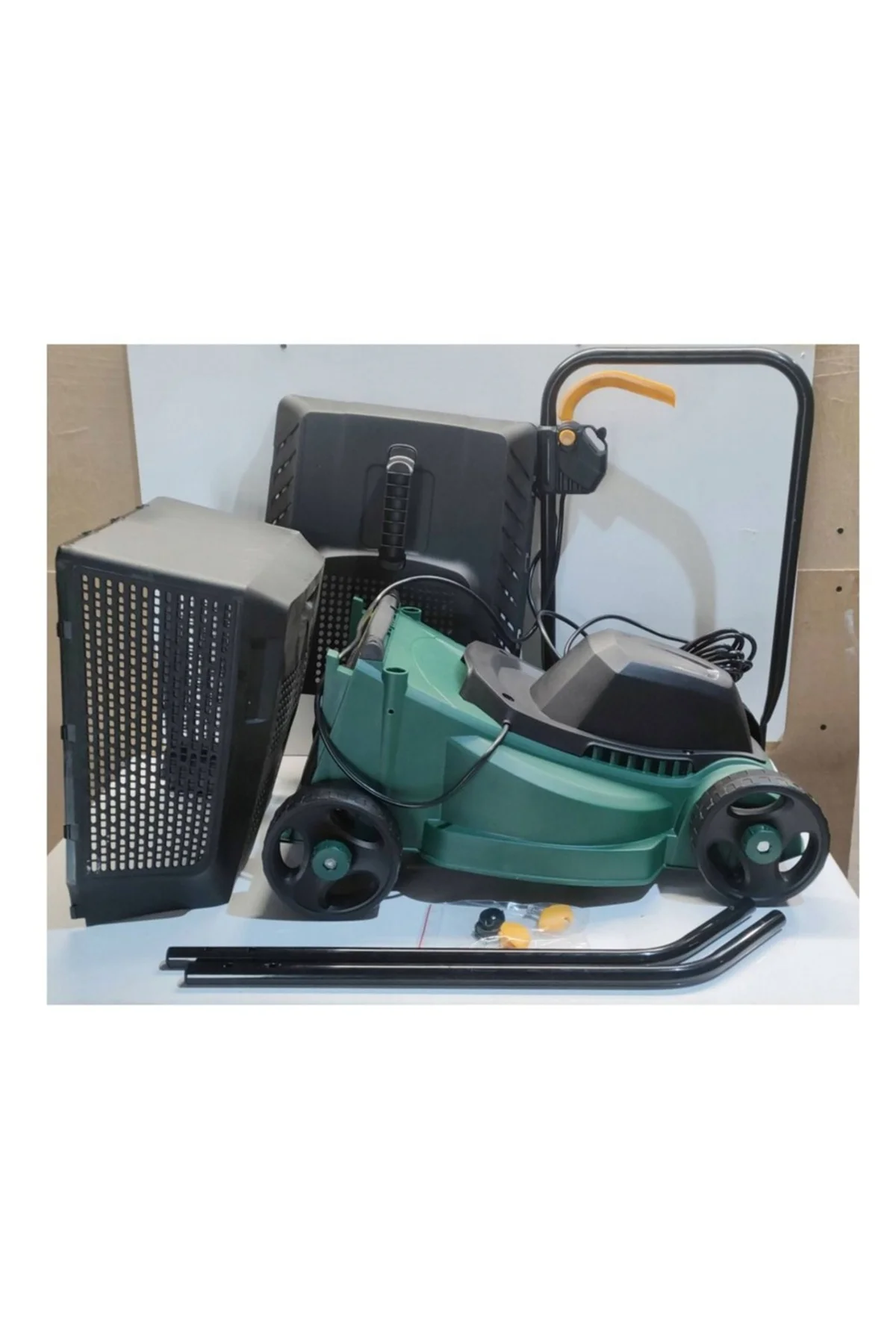 Elektirikli Çim Biçme Makinesi