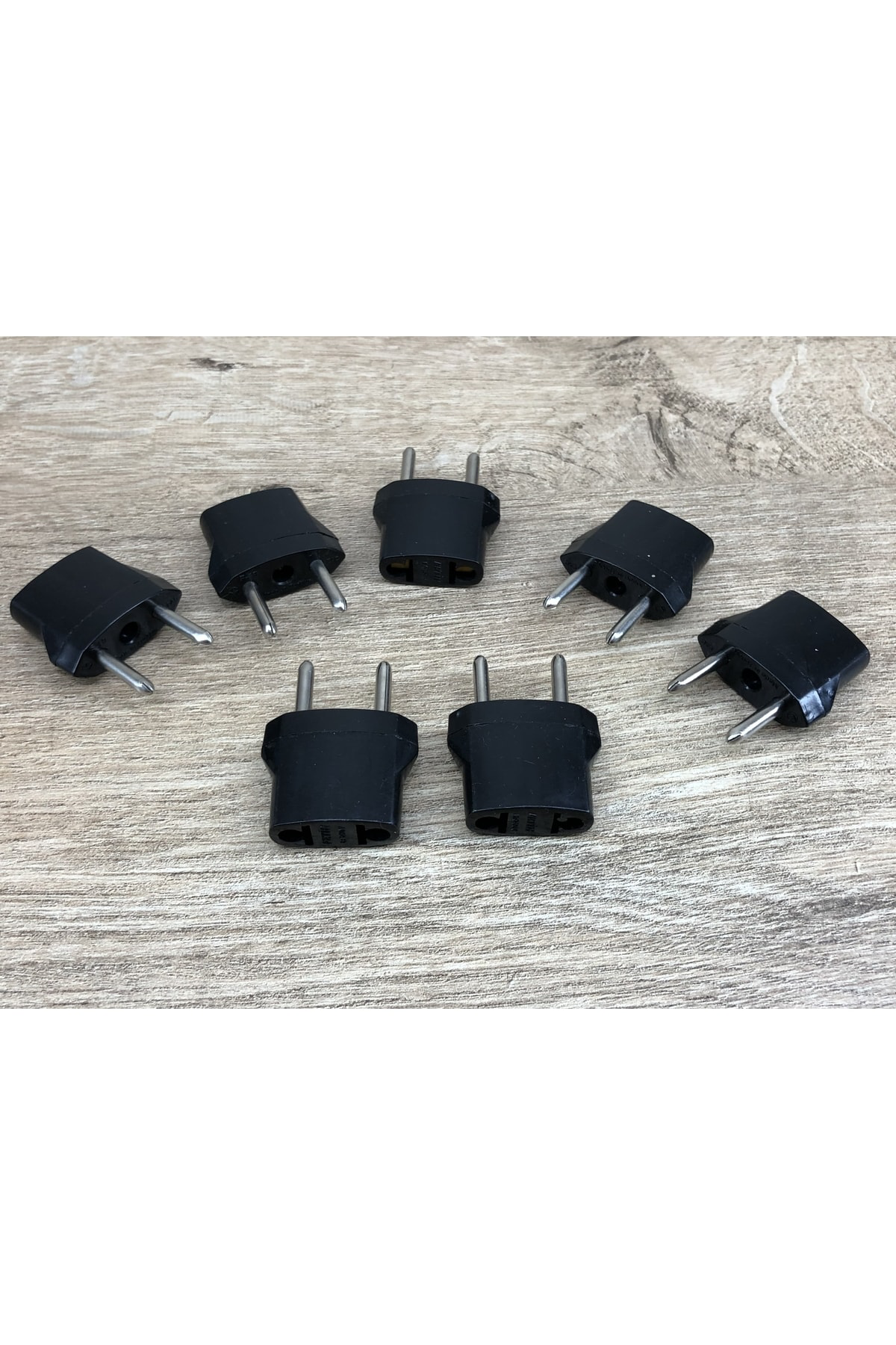 Elektrikli Cihazların Priz Ucunu Türk Prizine Çeviren Adaptör Siy