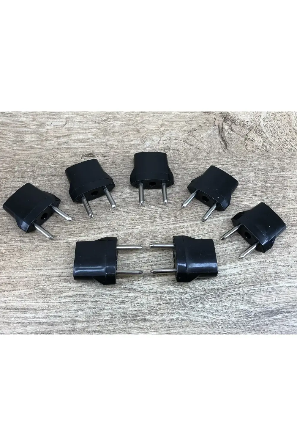 Elektrikli Cihazların Priz Ucunu Türk Prizine Çeviren Adaptör Siy