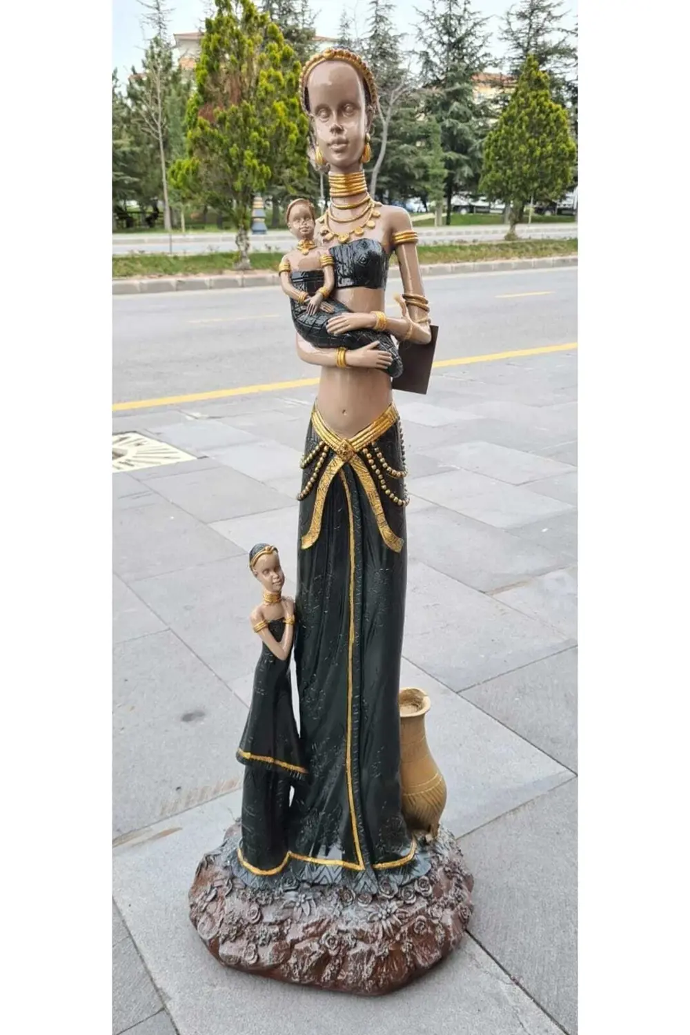 Eli Bebekli Kadın (yeşil) 85 Cm