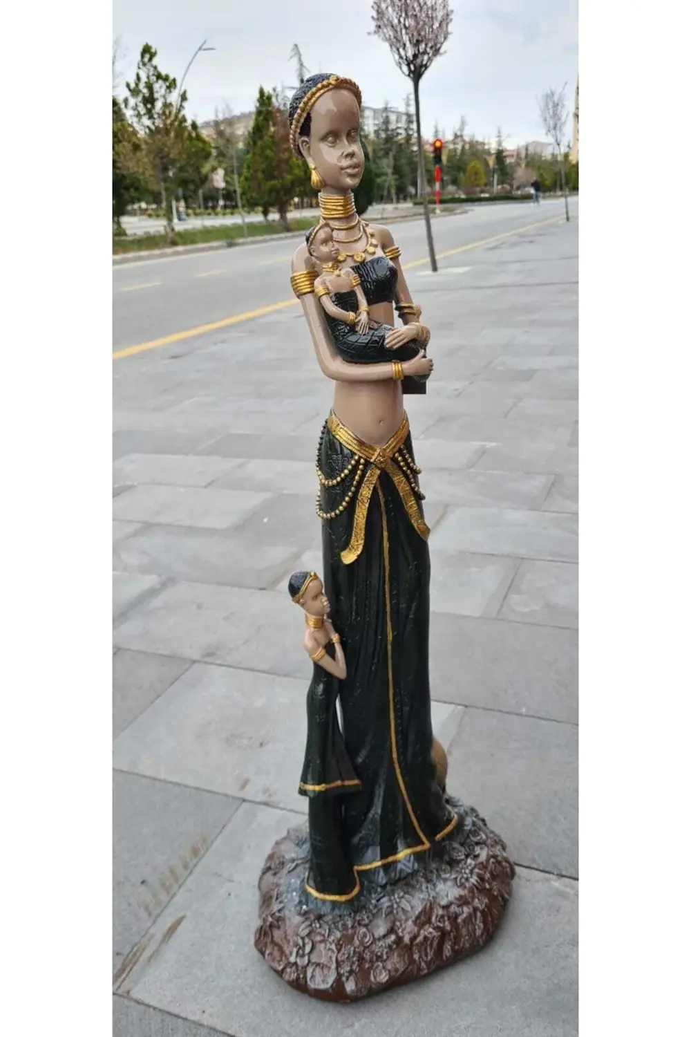 Eli Bebekli Kadın (yeşil) 85 Cm