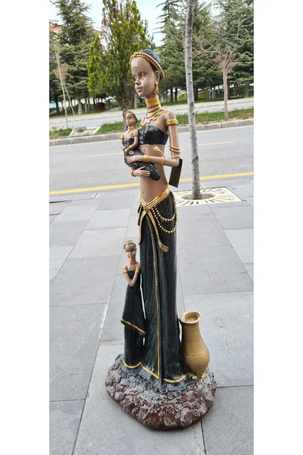 Eli Bebekli Kadın (yeşil) 85 Cm