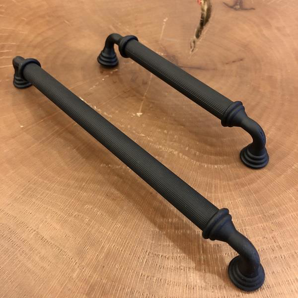 Gürçay Hırdavat Elif Kulp Siyah 224Mm (2 Adet) Gürçay Hırdavat Elif Kulp Siyah 224Mm (2 Adet)