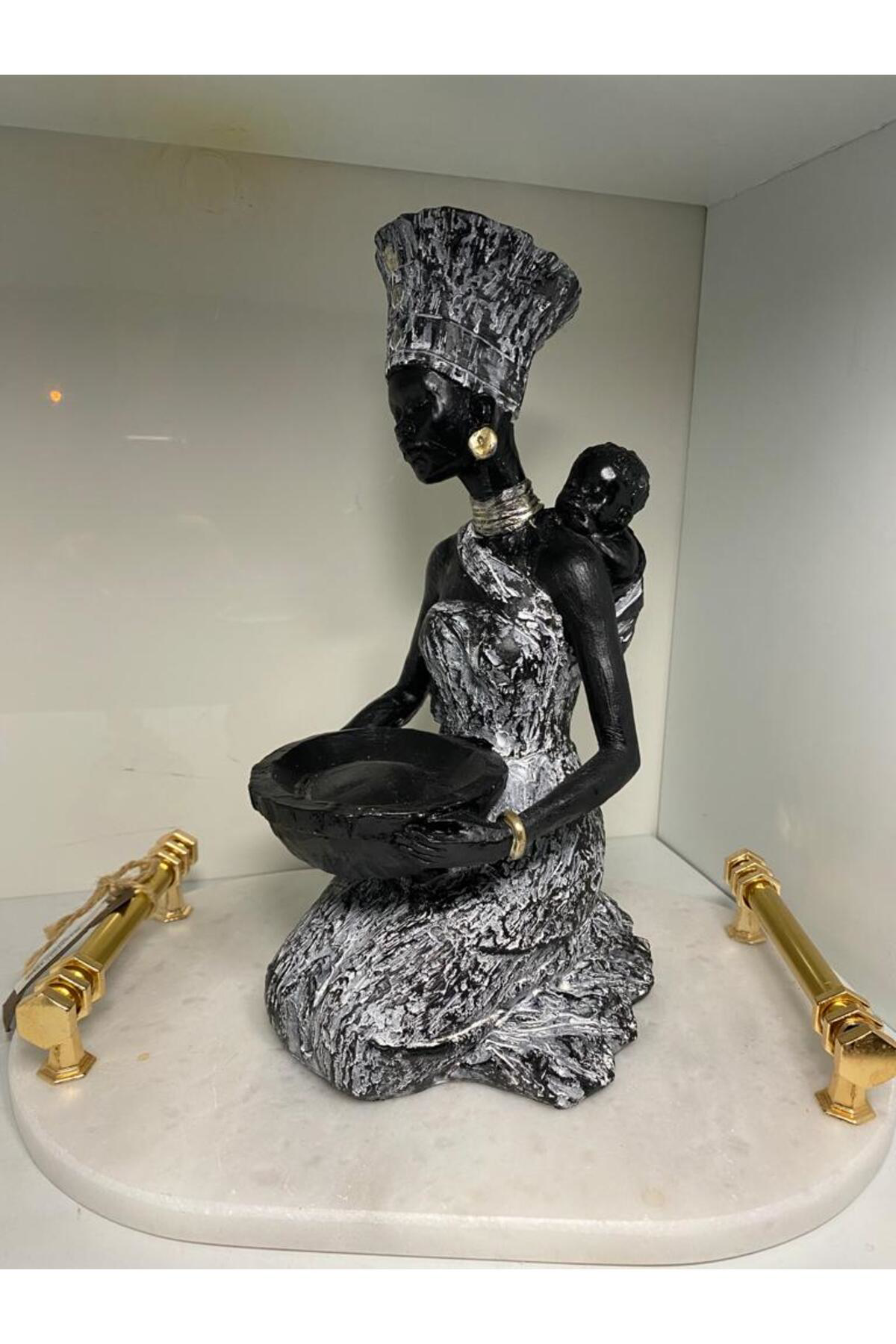 Elif Aksesuar Elinde Tepsili Çocuklu Afrikalı Kadın Biblo