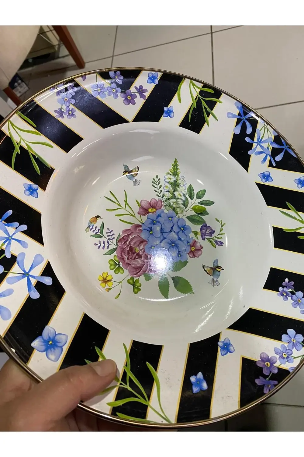 Emaye Ayaklı Salata&meyve Kasesi