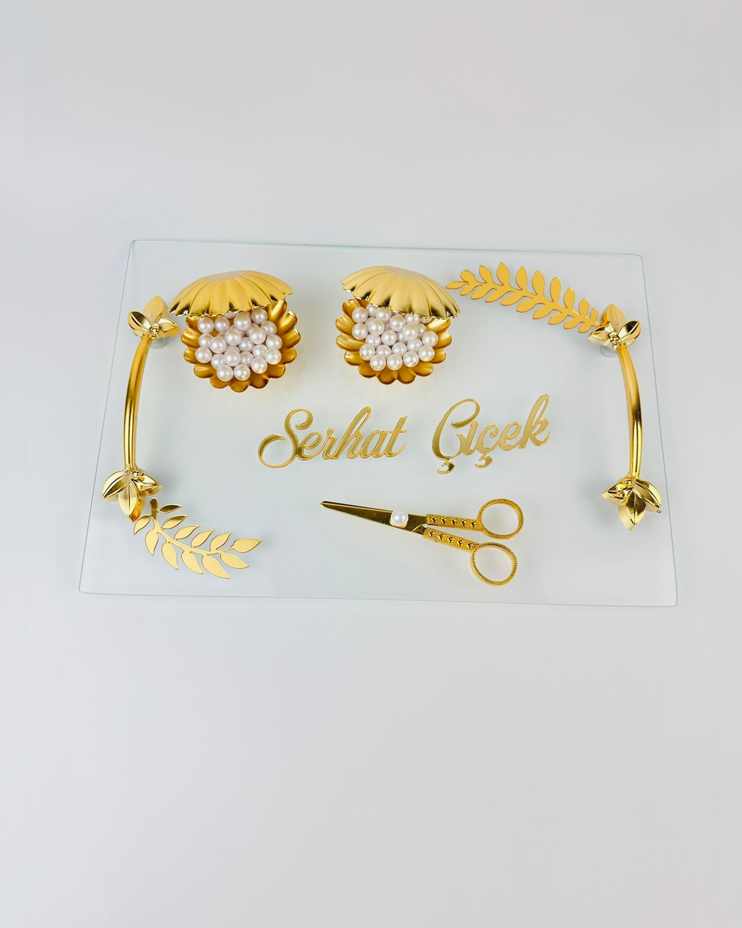 Embrace Gold Şeffaf Nişan Tepsisi