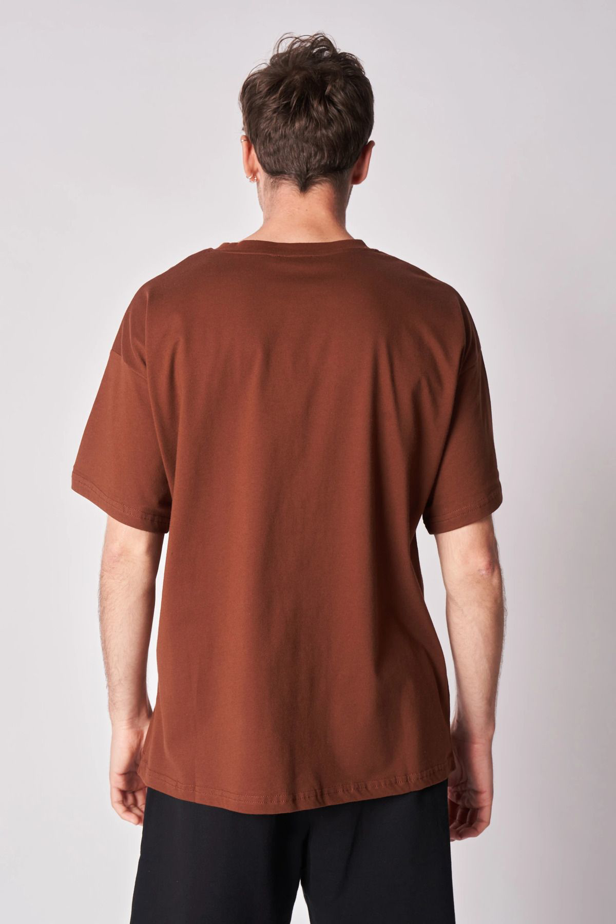 Erkek Bisiklet Yaka Kısa Kollu Oversize Fit Basic Tişört Kahve