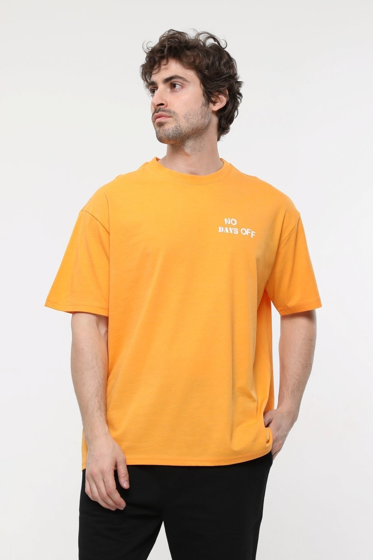 Erkek Bisiklet Yaka Kısa Kollu Oversize Fit Baskılı Tişört ORANJ