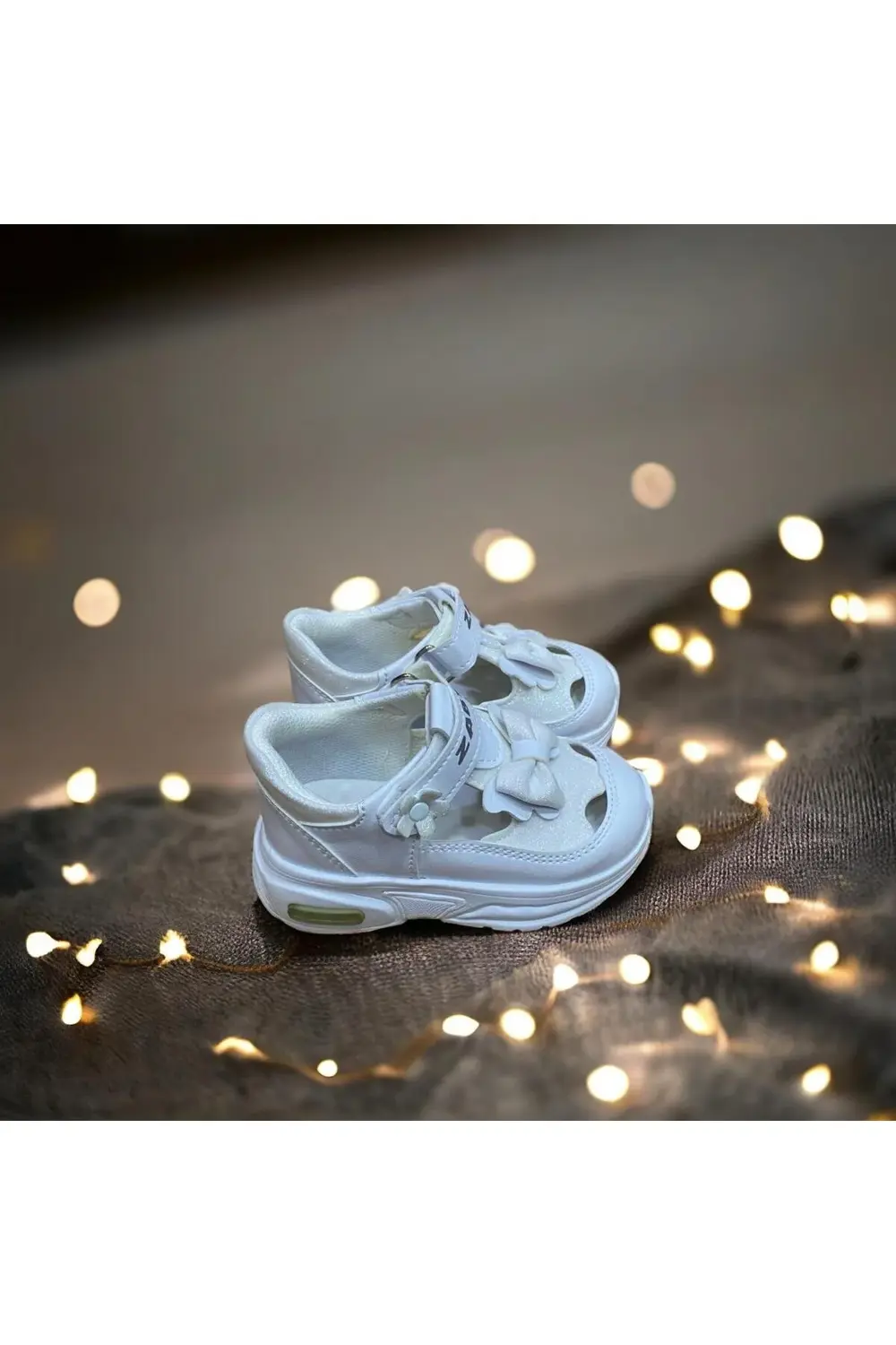 Erkek Bebe Ortopedik Cırtlı Esnek Hafif Nefes Alabilen Beyaz Laci