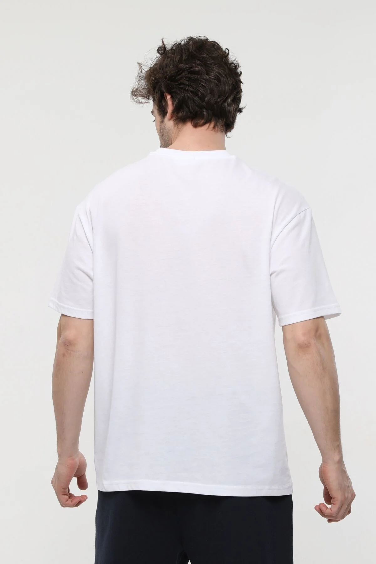 Erkek Bisiklet Yaka Kısa Kollu Oversize Fit Baskılı Tişört SİYAH