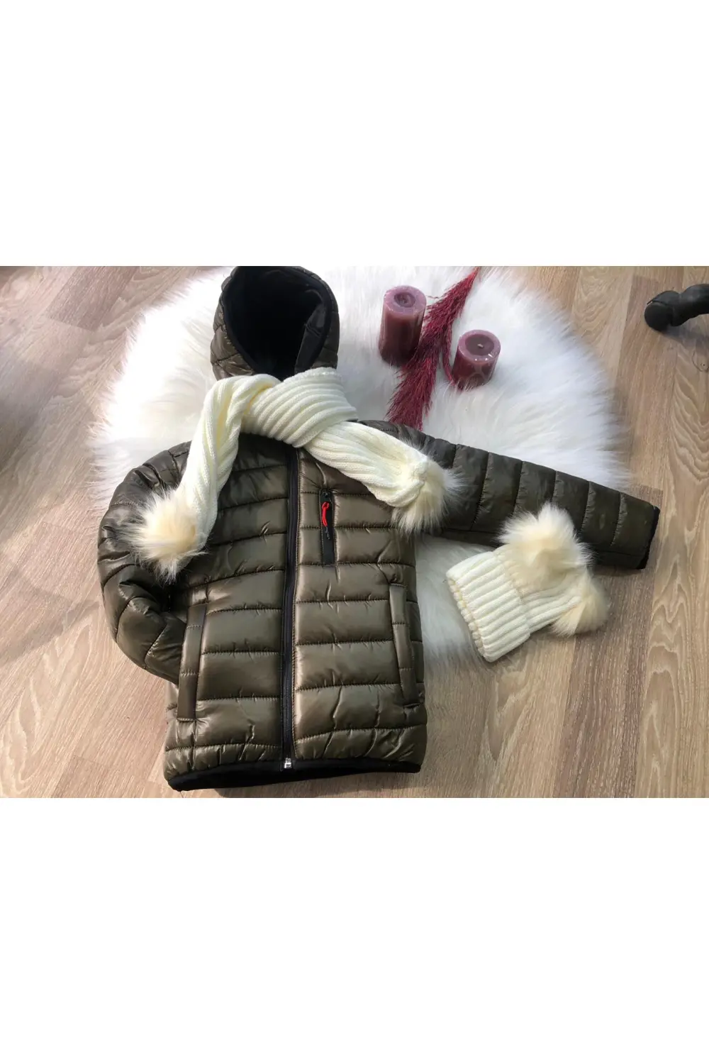 Erkek Çocuk Su Ve Rüzgar Geçirmez Bere Atkılı Mont 6/10 Yaş