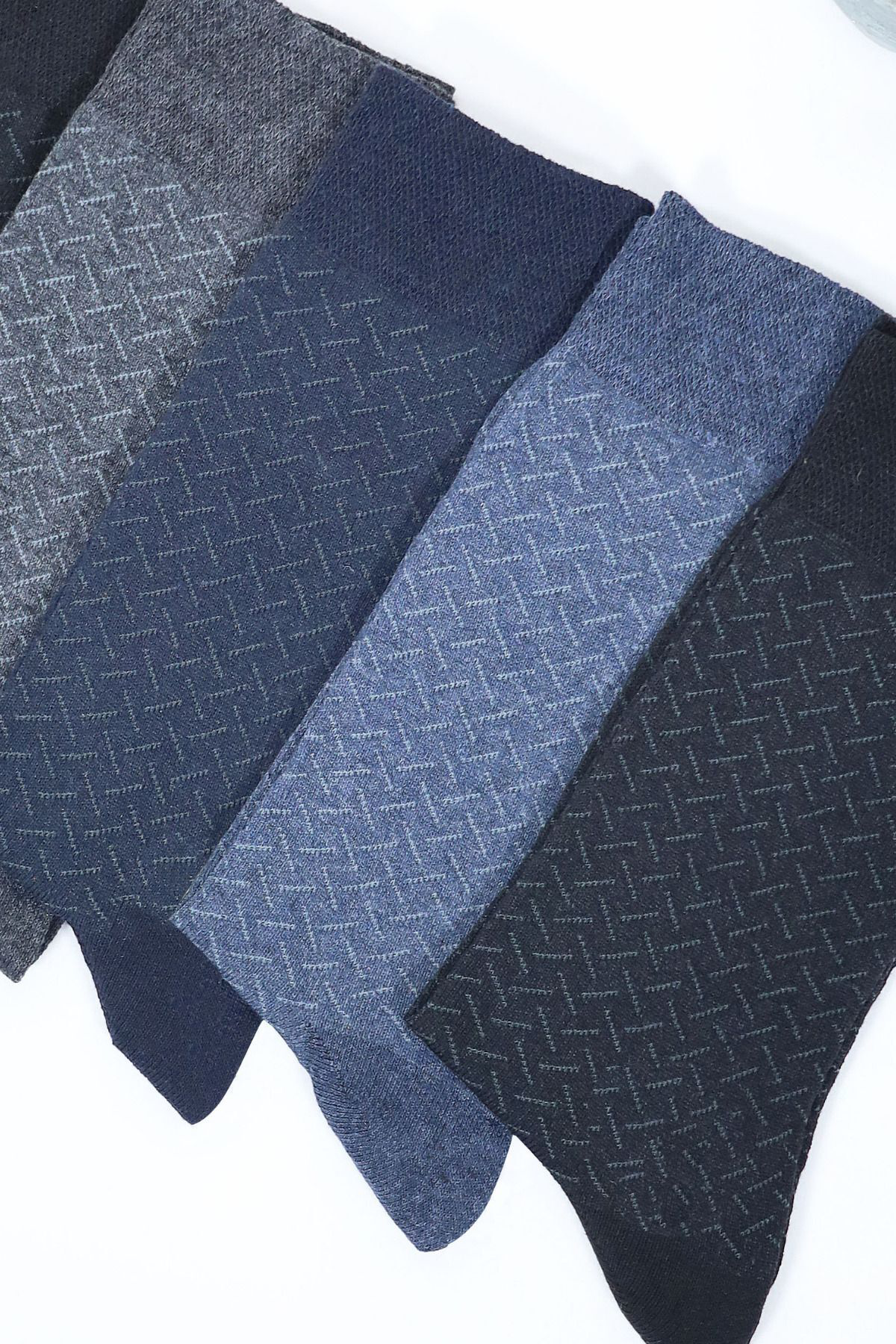 Kral Socks Erkek Çorap Cotton Dikişsiz Jakarli 4 Çift Kutulu Mevsimlik Uzun 