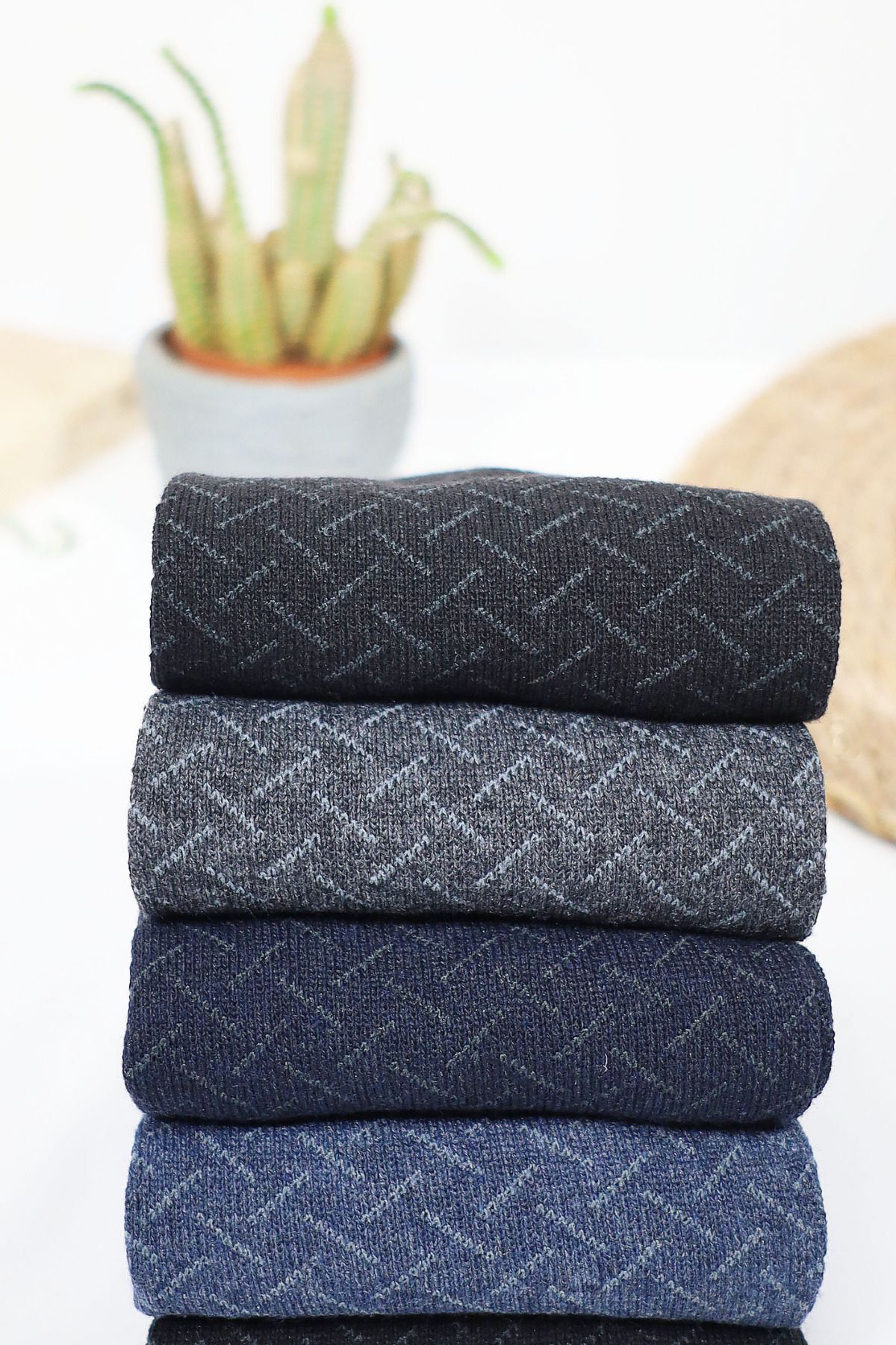 Kral Socks Erkek Çorap Cotton Dikişsiz Jakarli 4 Çift Kutulu Mevsimlik Uzun 