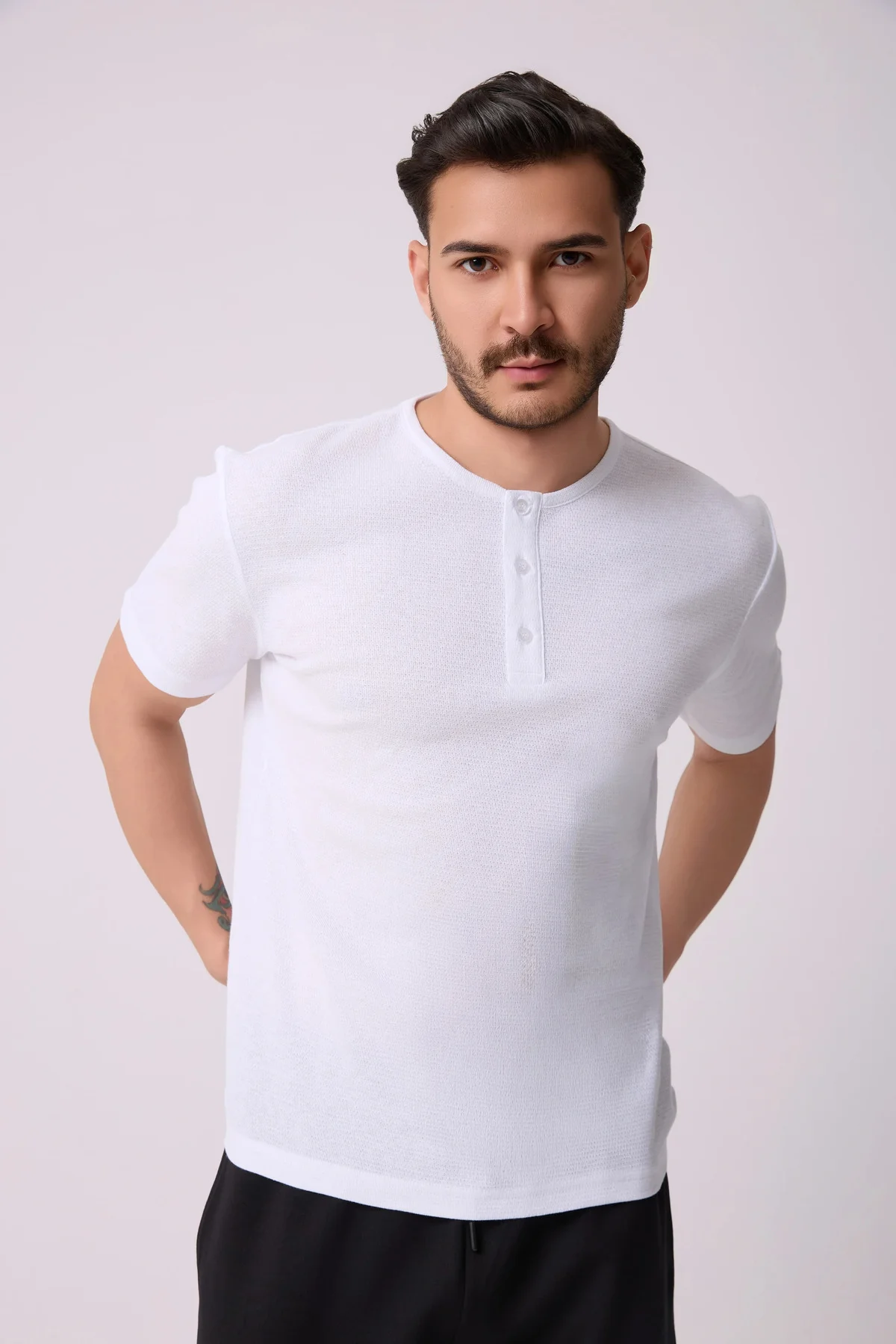 Erkek Henley Yaka %100 Pamuklu Rahat Kesim Günlük Basic 2'li Tişört Seti Erkek Henley Yaka %100 Pamuklu Rahat Kesim Günlük Basic 2'li Tişört Seti