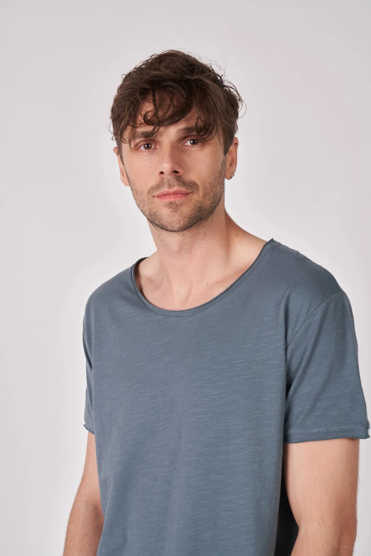 Erkek %100 Pamuk Kısa Kollu Kayık Yaka Tişört