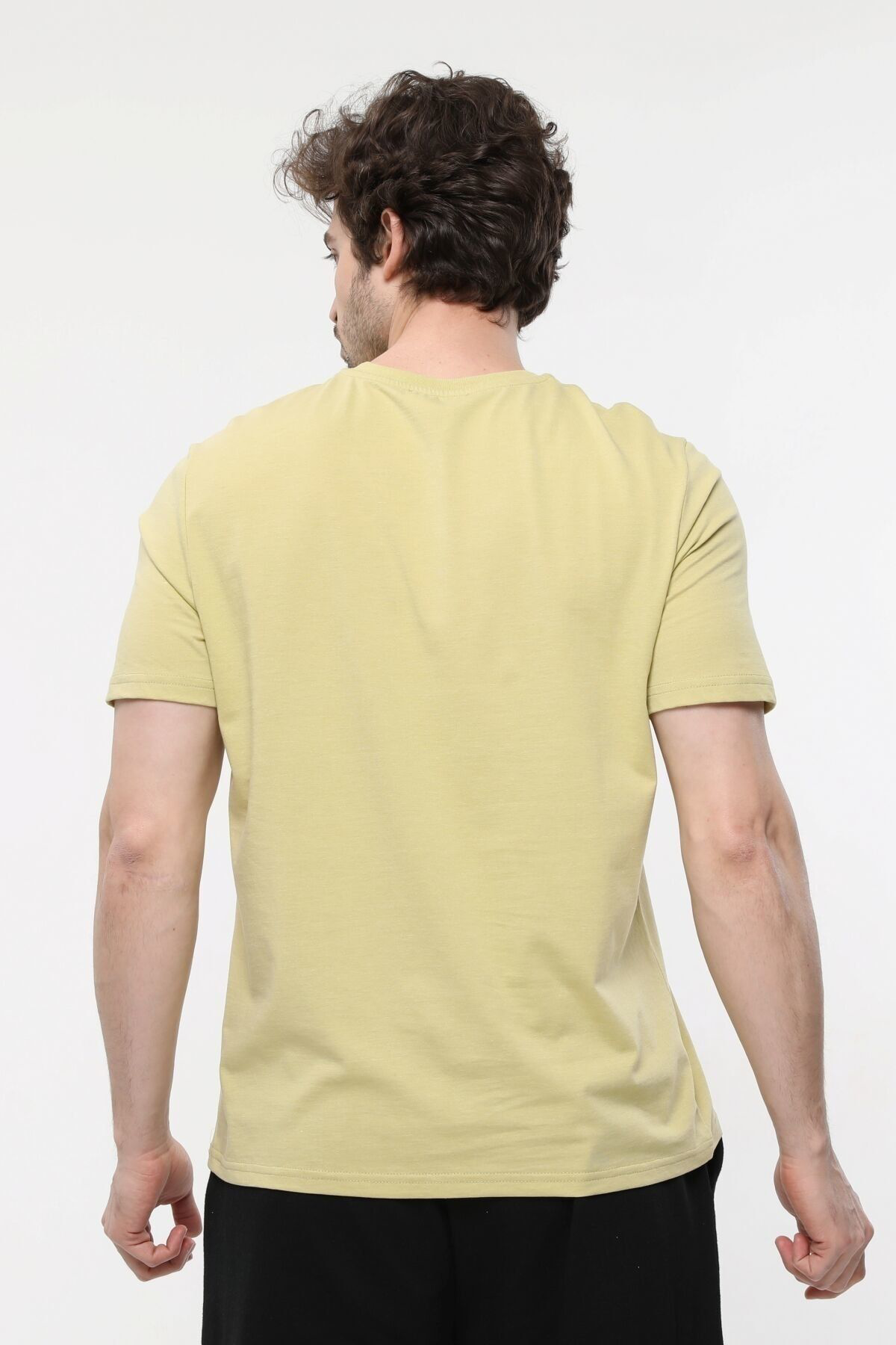 Defys Erkek V Yaka Kisa Kollu Regular Fit Basic Tişört Yeşil