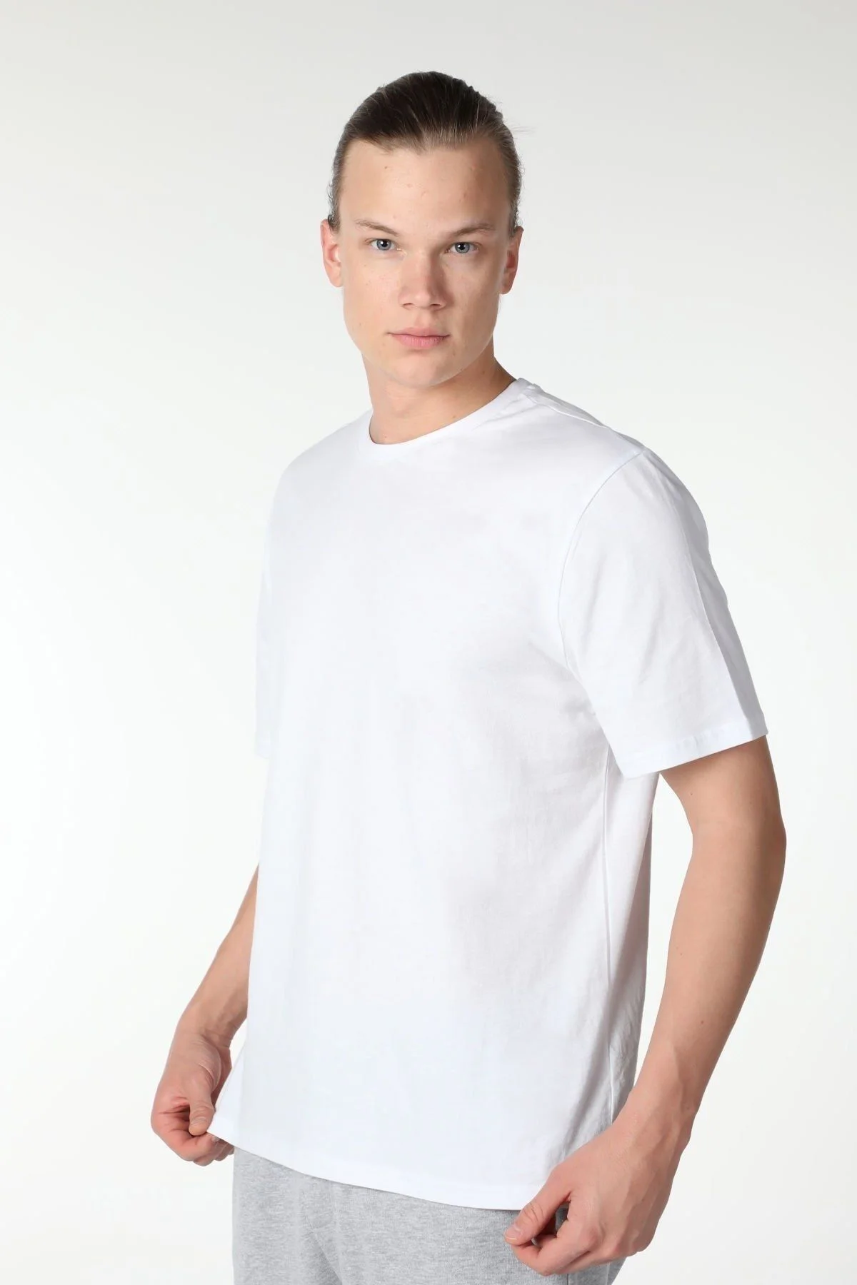 Erkek Bisiklet Yaka Kısa Kollu Regular Fit Basic Tişört Siyah