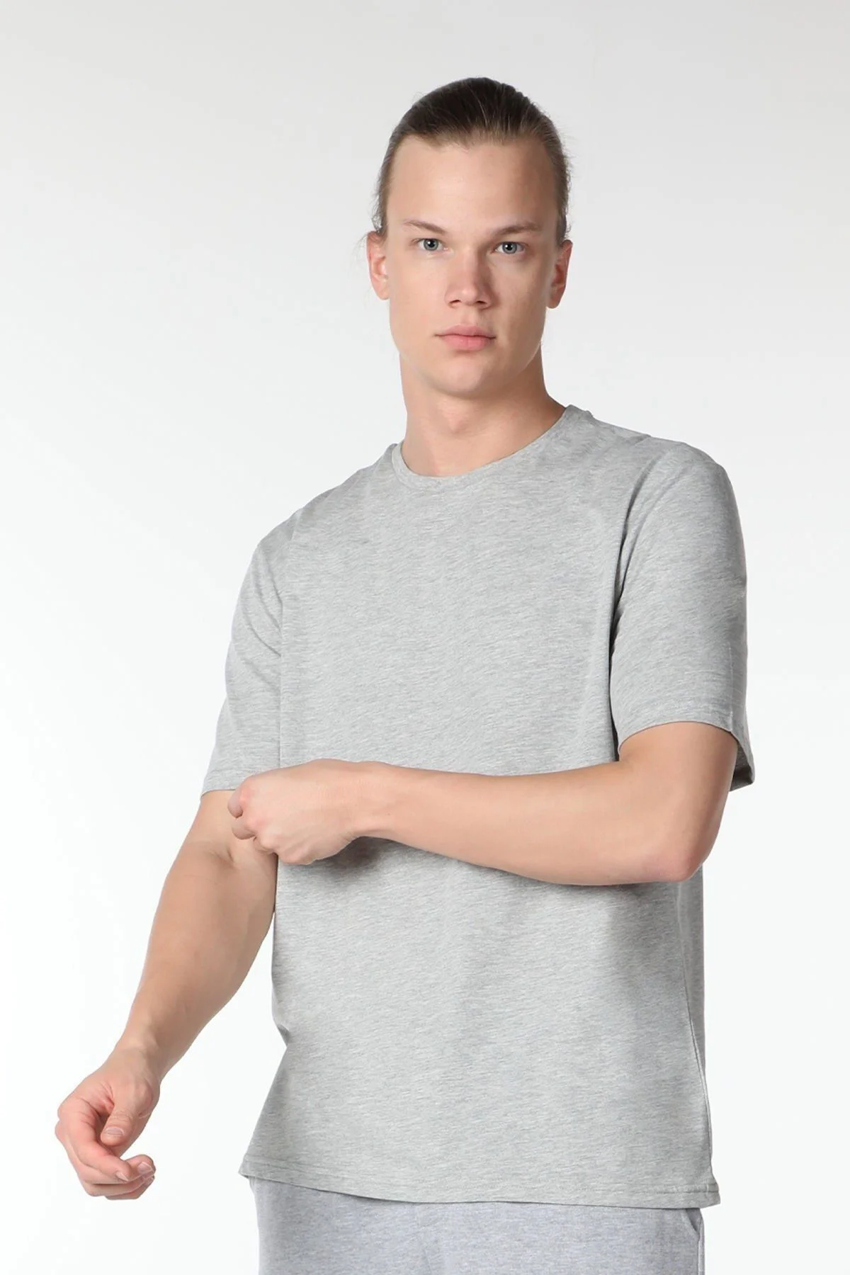 Erkek Bisiklet Yaka Kısa Kollu Regular Fit Basic Tişört Siyah