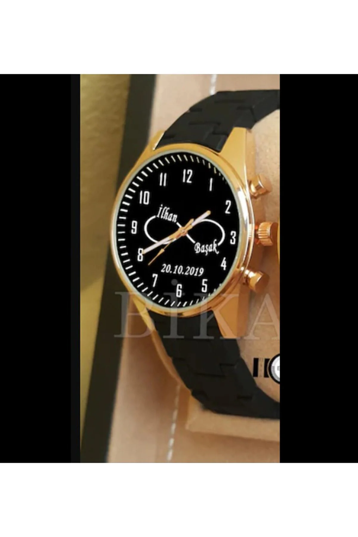 ERKEK Kol Saati Siyah Gold renk  İsimli Kişiye Özel Kol Saati Sev