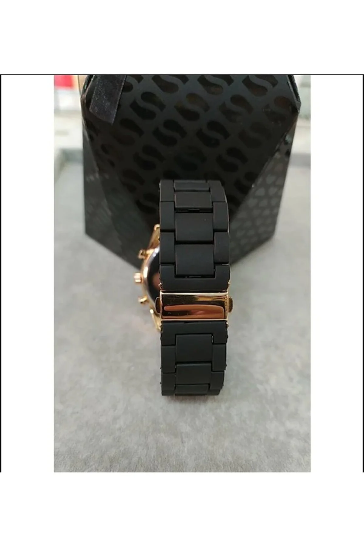 ERKEK Kol Saati Siyah Gold renk  İsimli Kişiye Özel Kol Saati Sev