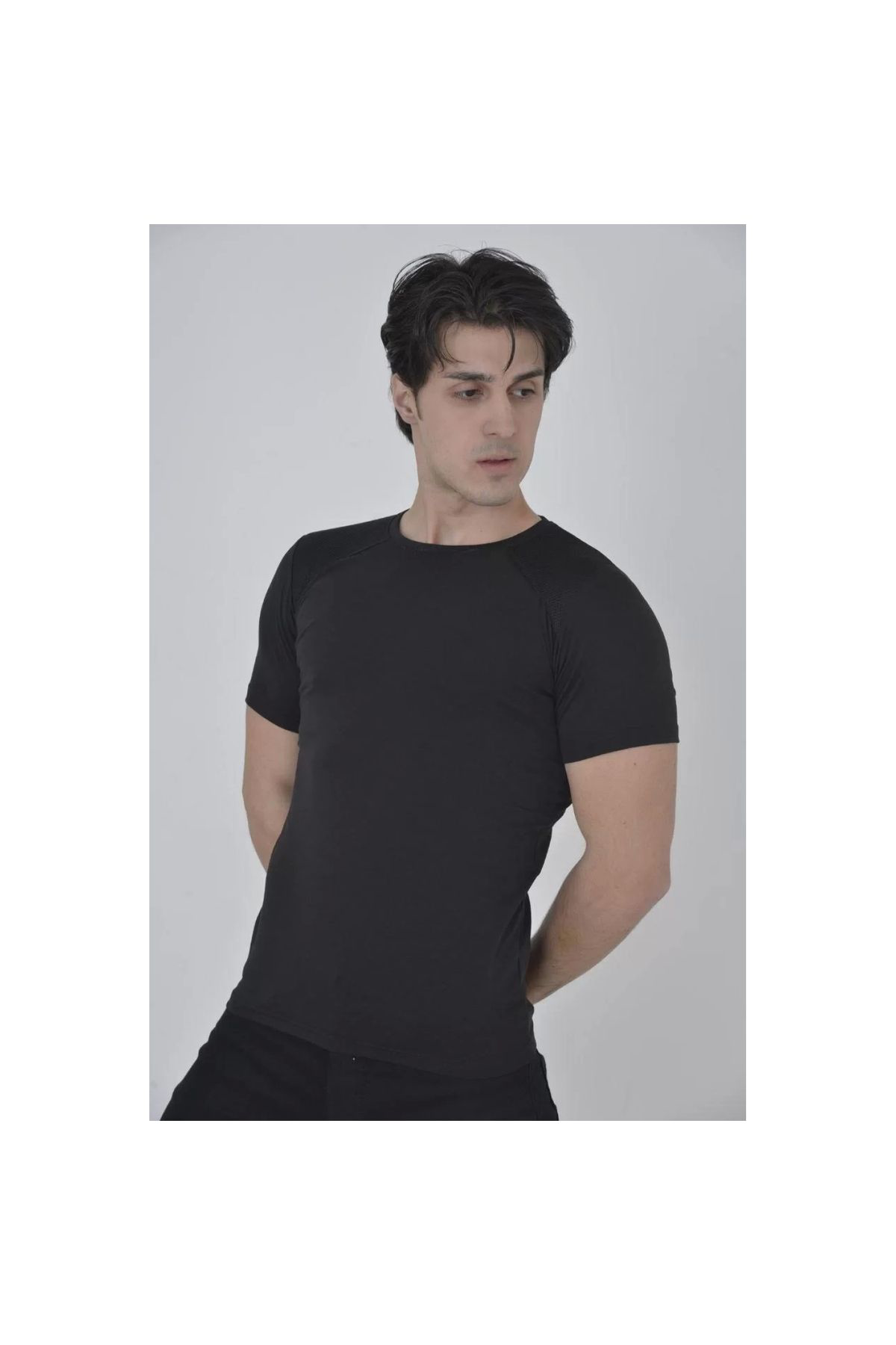 Erkek Omuz Fileli Slim Fit T-shirt - Siyah