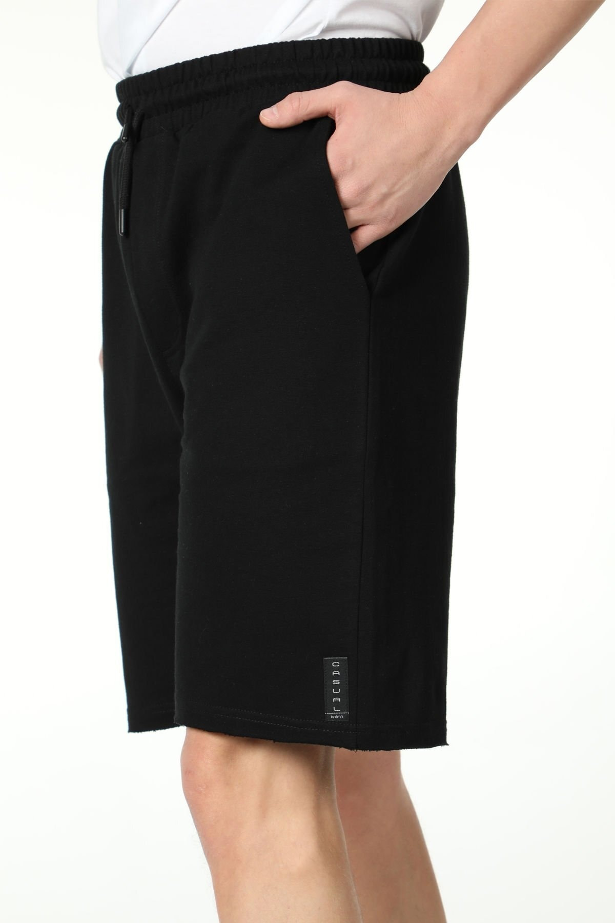 Defys Erkek Paça Detayli Şort Siyah