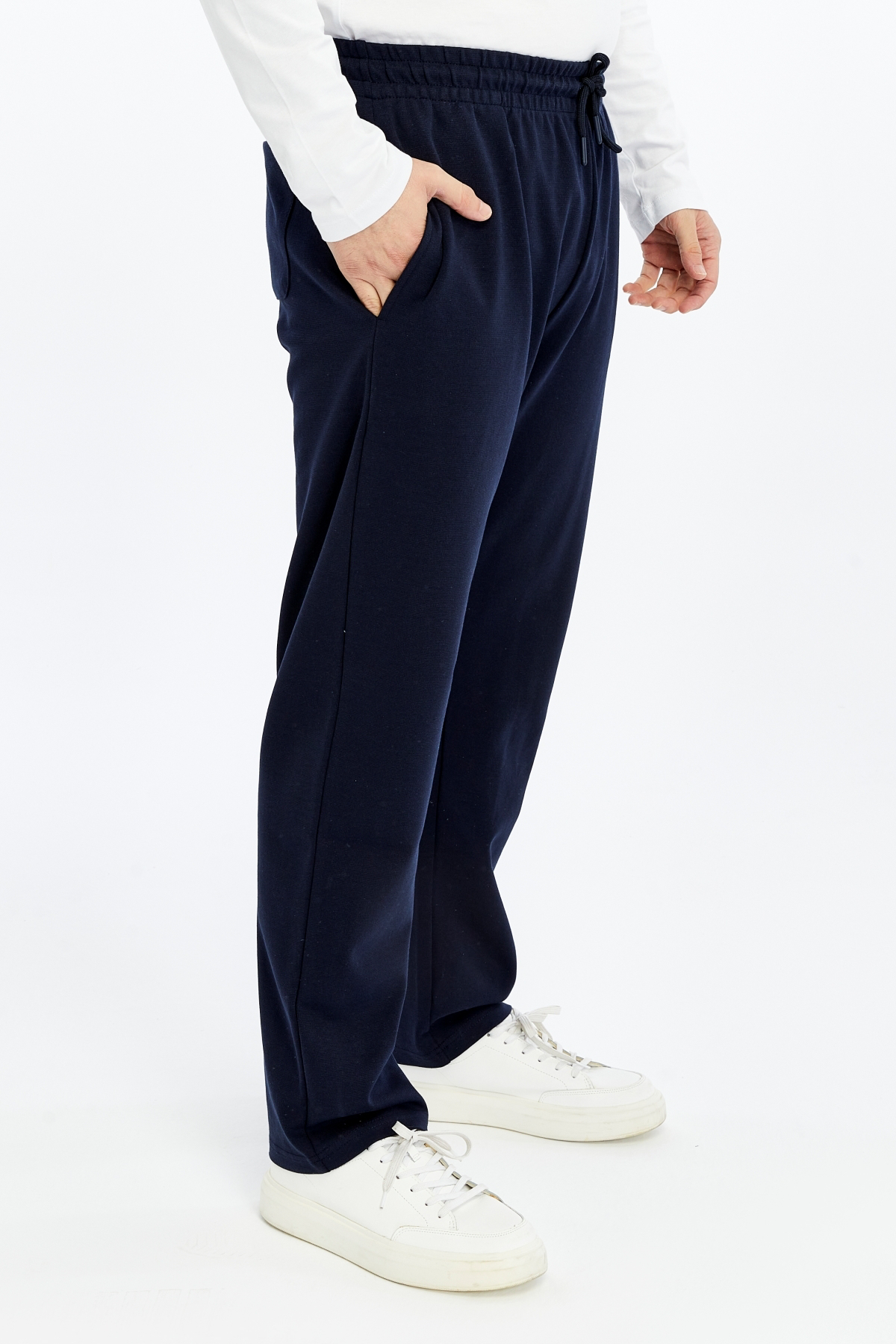 Defys Erkek Beli Lastikli Düz Paça Cepli Regular Fit Pantolon Lacivert Defys Erkek Beli Lastikli Düz Paça Cepli Regular Fit Pantolon Lacivert