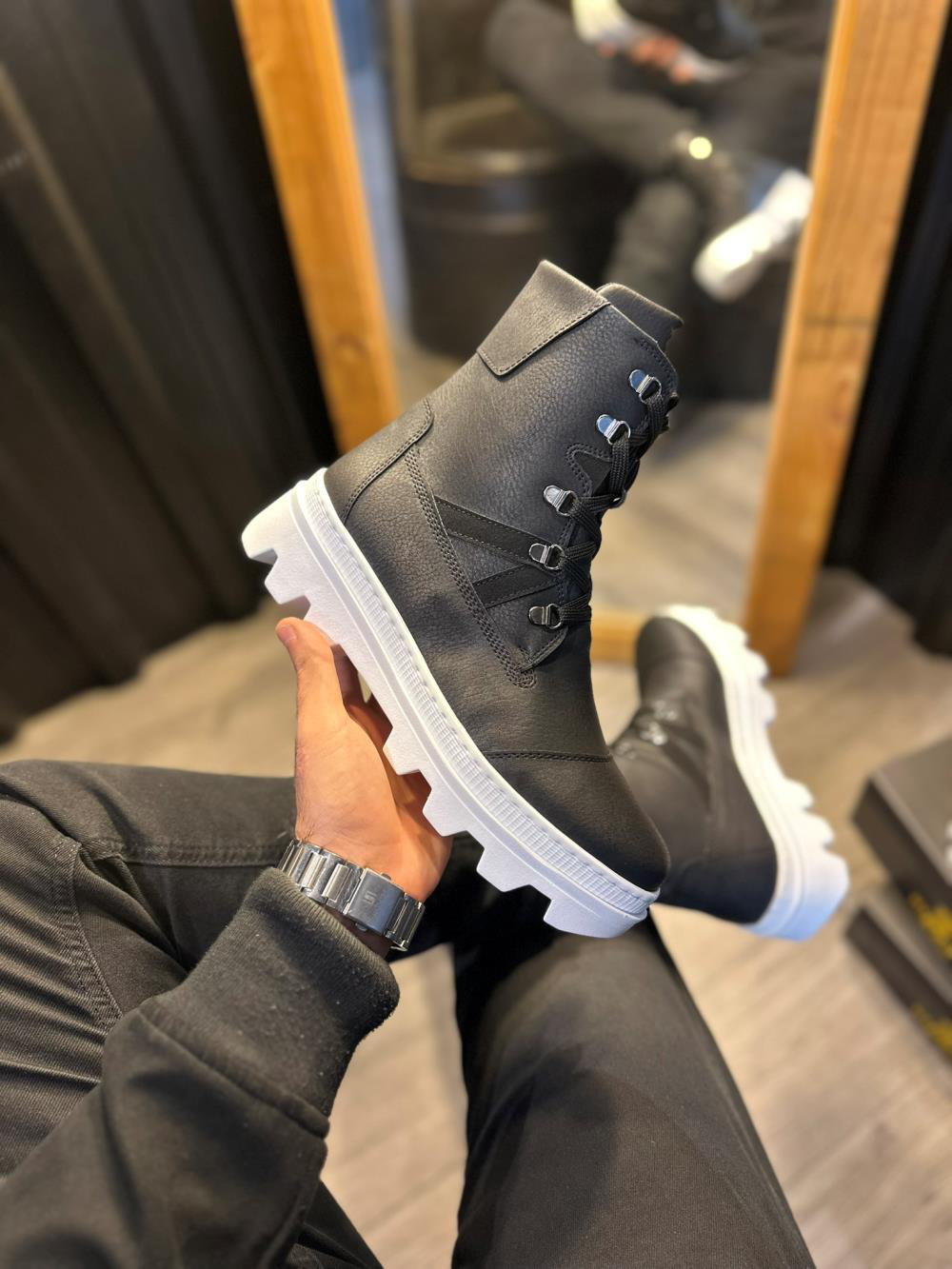 Erkek Spor Bot B14 Siyah (Beyaz Taban) UP