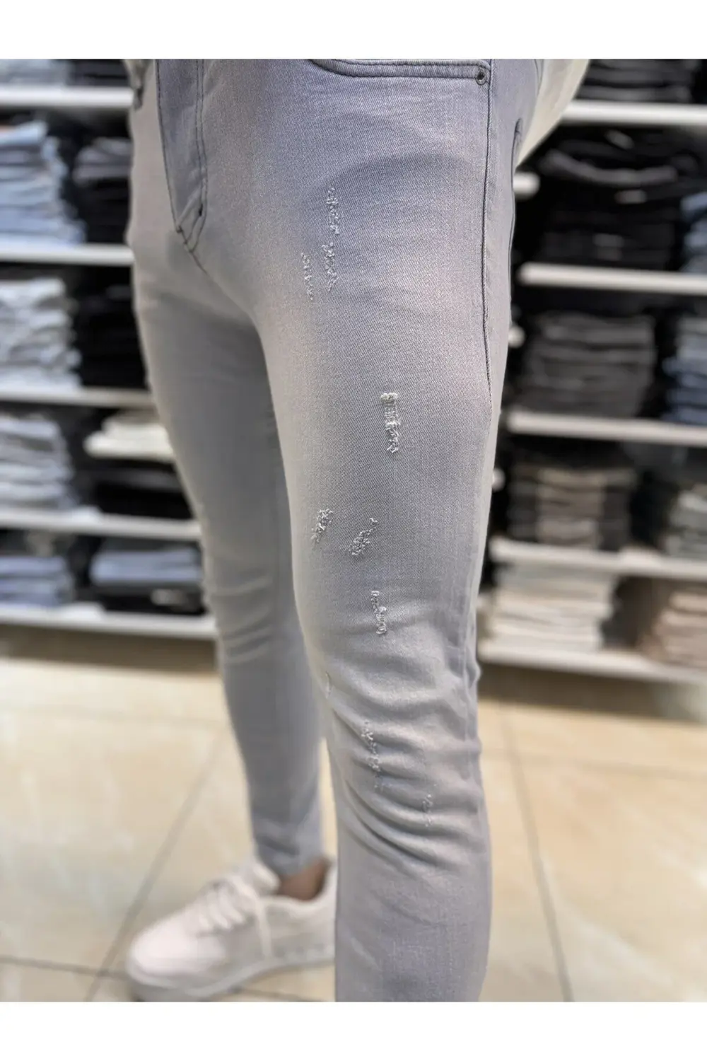 Eskitme Detay Gri Skinny Fit Jean