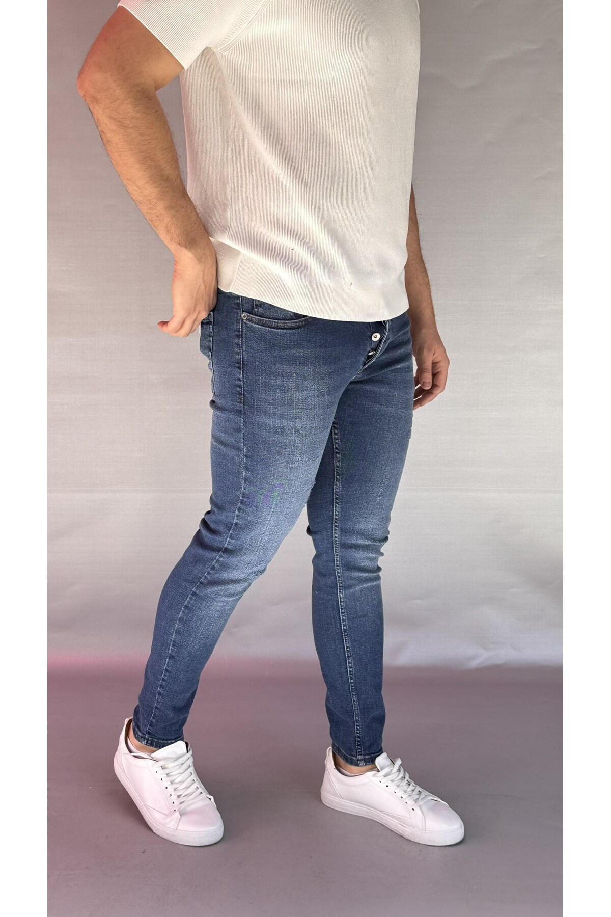 Casualmen32 Eskitme Detay Koyu Mavi Slim Fit Jean