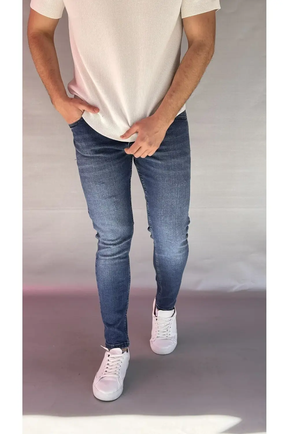 Eskitme Detay Koyu Mavi Slim Fit Jean