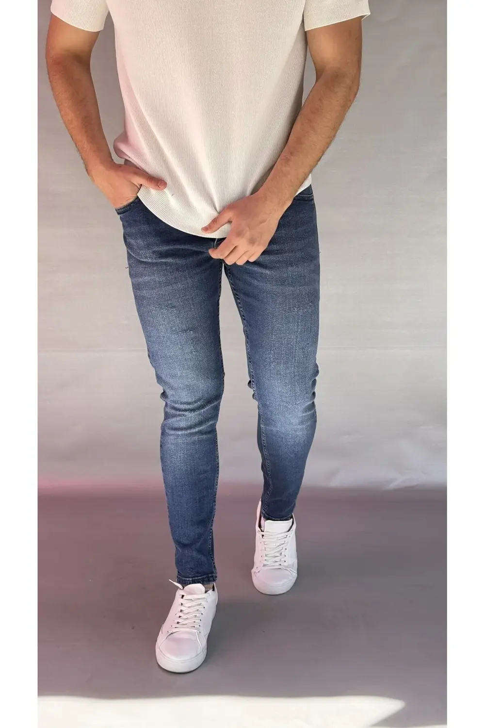 Eskitme Detay Koyu Mavi Slim Fit Jean