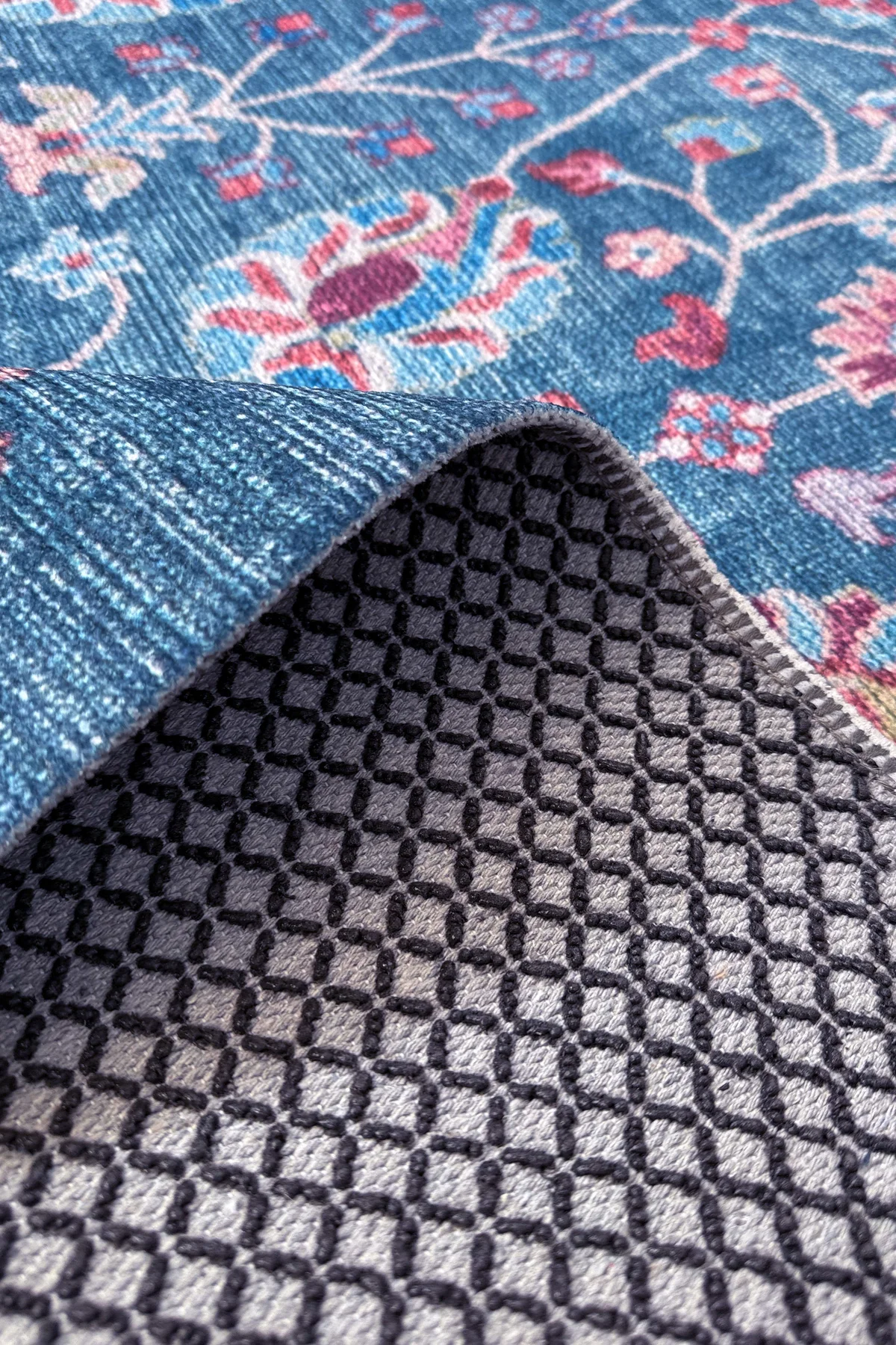 Eskitme mavi etnik desenli şönil kendinden saçaklı halı kilim yolluk yıkanabilir kaymaz taban Eskitme mavi etnik desenli şönil kendinden saçaklı halı kilim yolluk yıkanabilir kaymaz taban